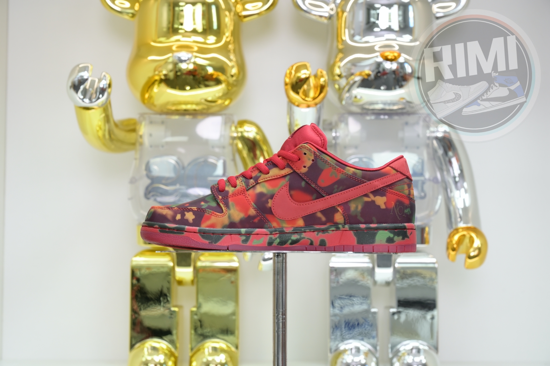 The Wizard of Oz x Nike SBDunk Low“Ruby Slipper”