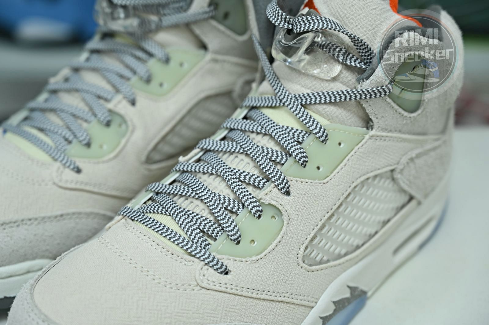 Jordan 5 Retro SE Craft Light Orewood Brown FD9222-180