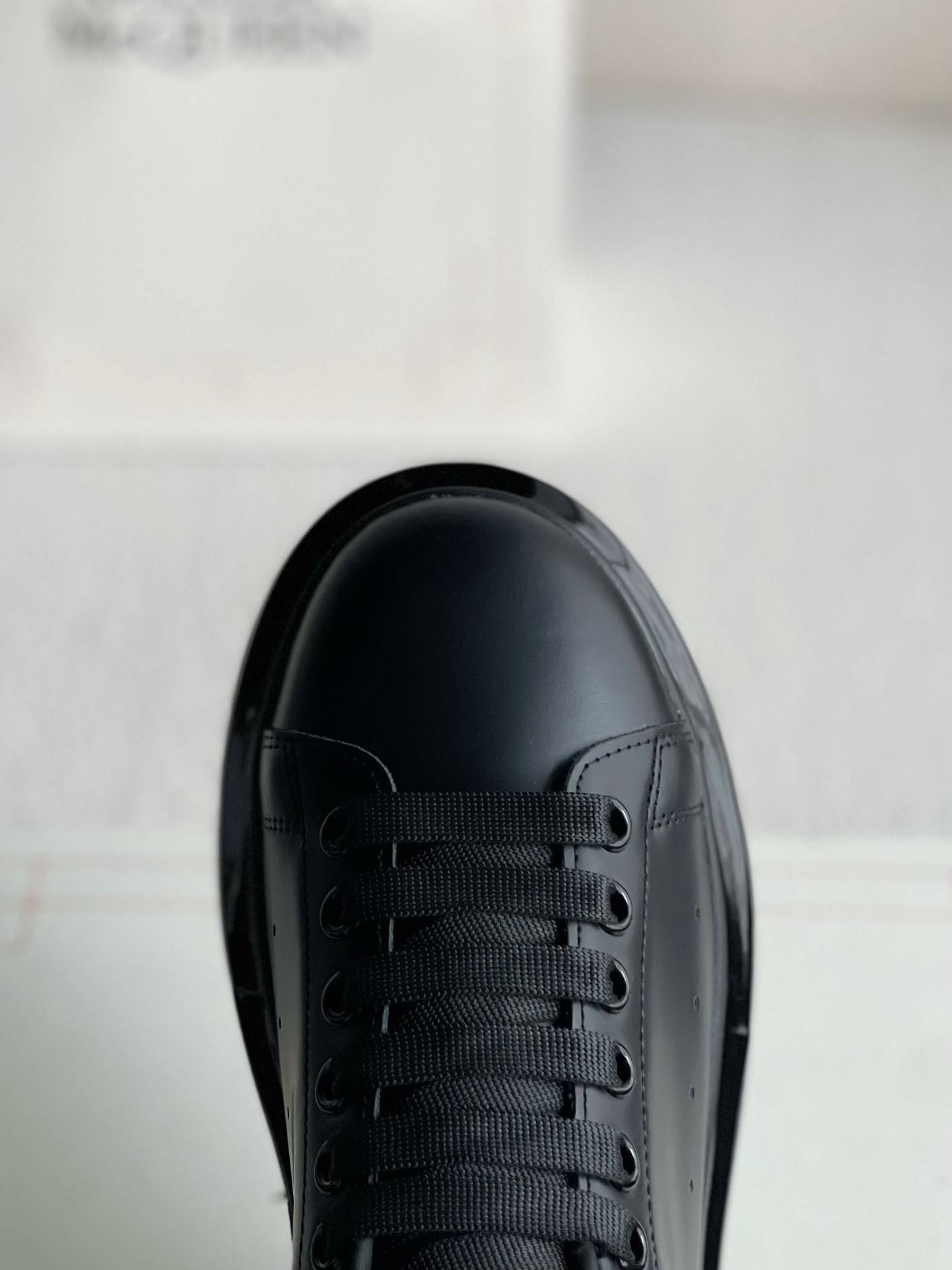 Alexander McQueen MQ golden cowhide tail Air cushion bottom Sneakers