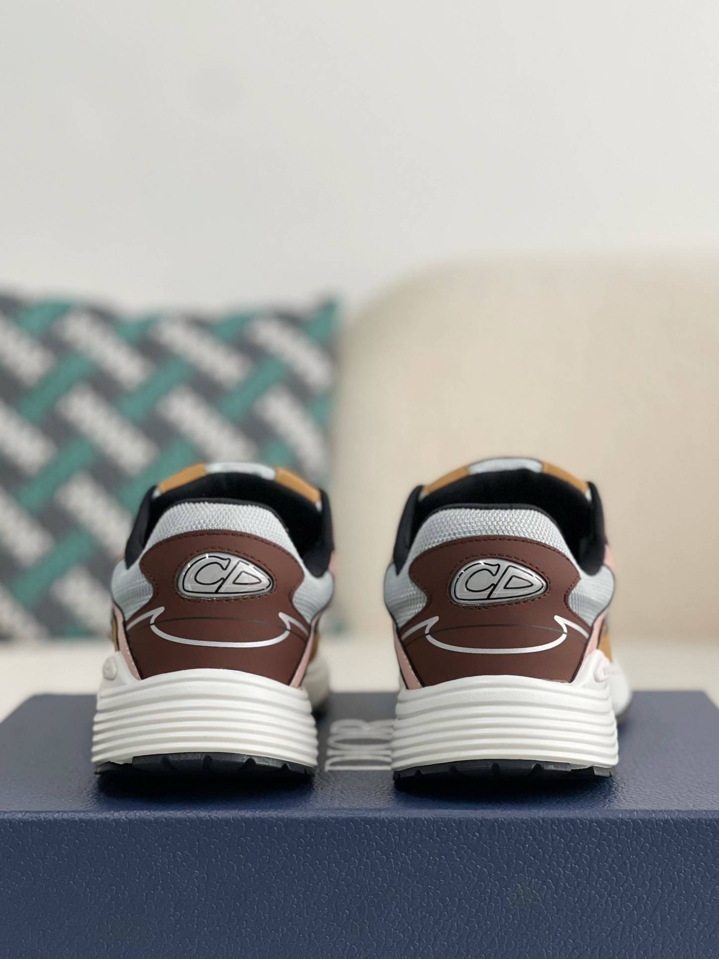 D*OR B30 New Sneaker