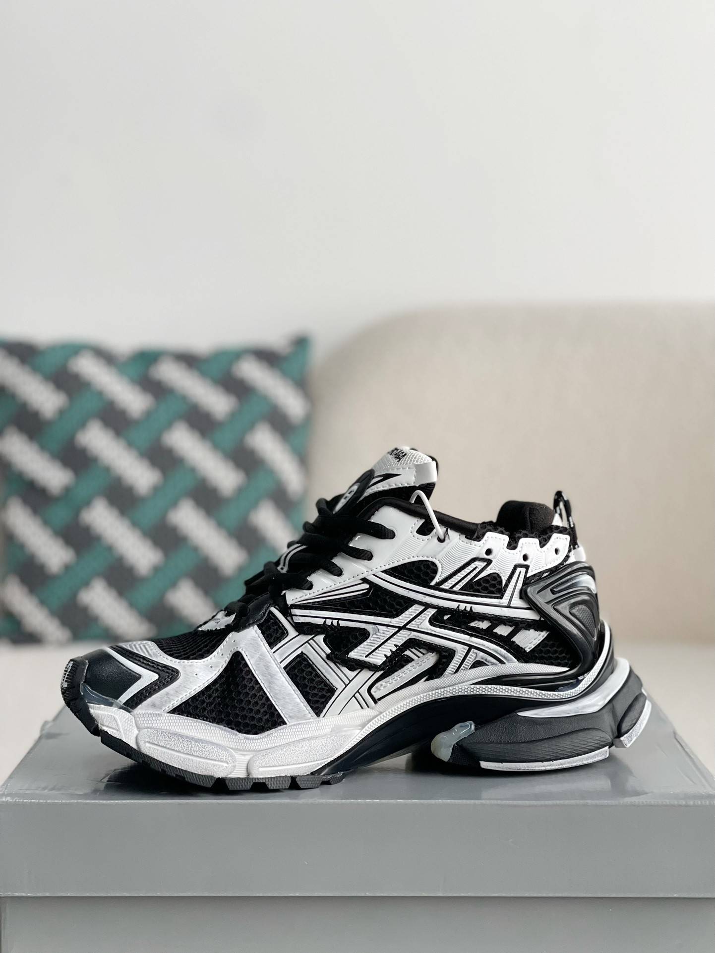 BLCG Runner Sneakers