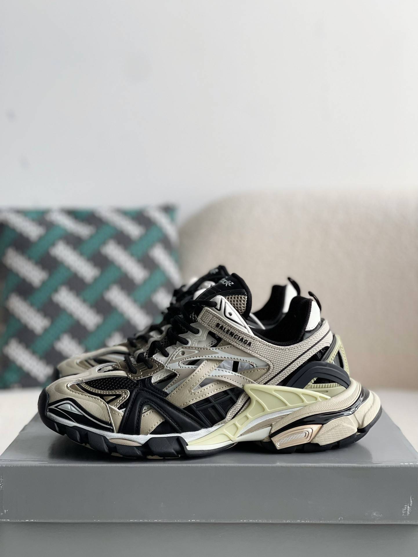 BLCG Runner Sneakers