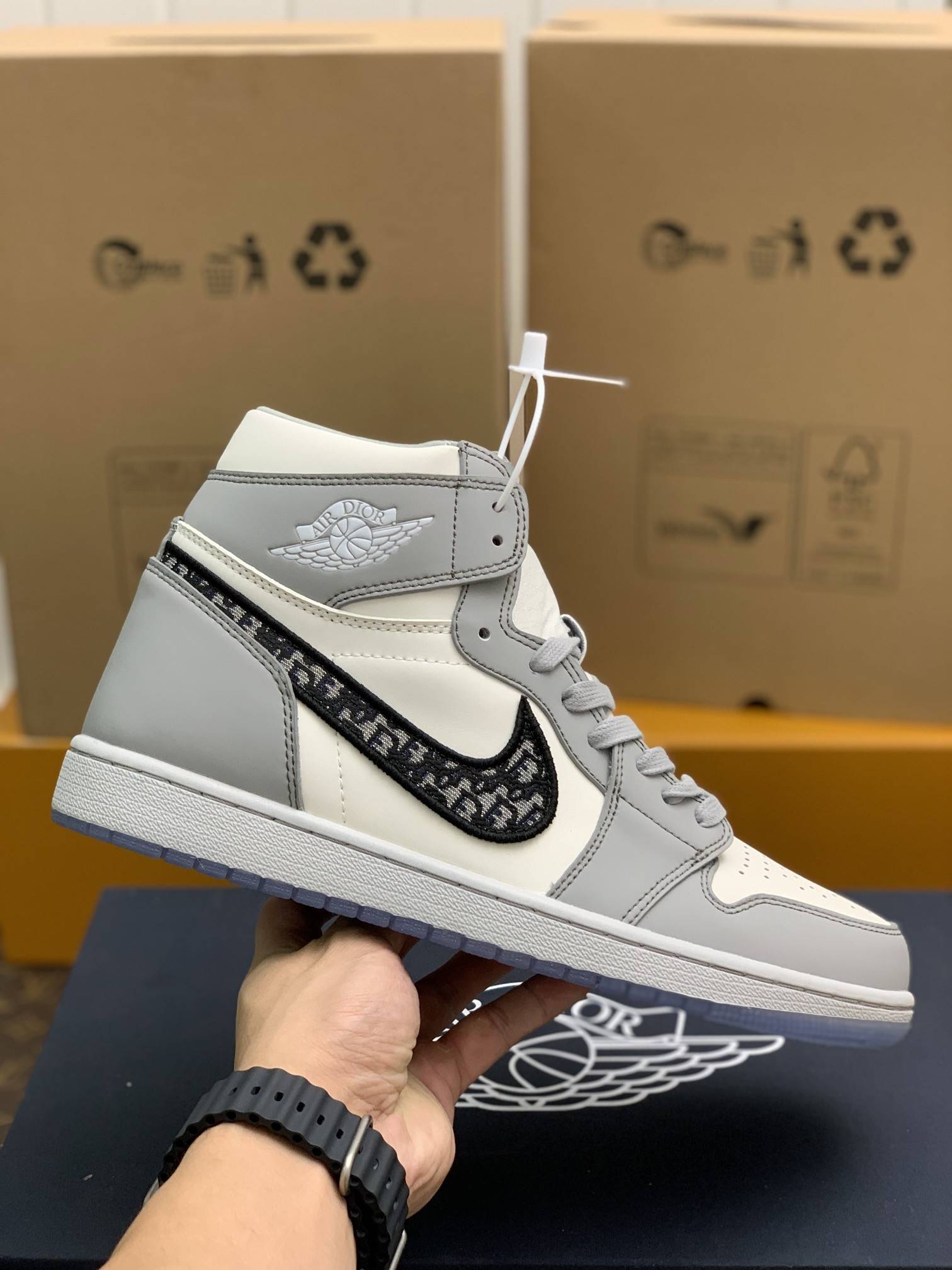 D*OR x NIKE JORDAN 1 Sneaker