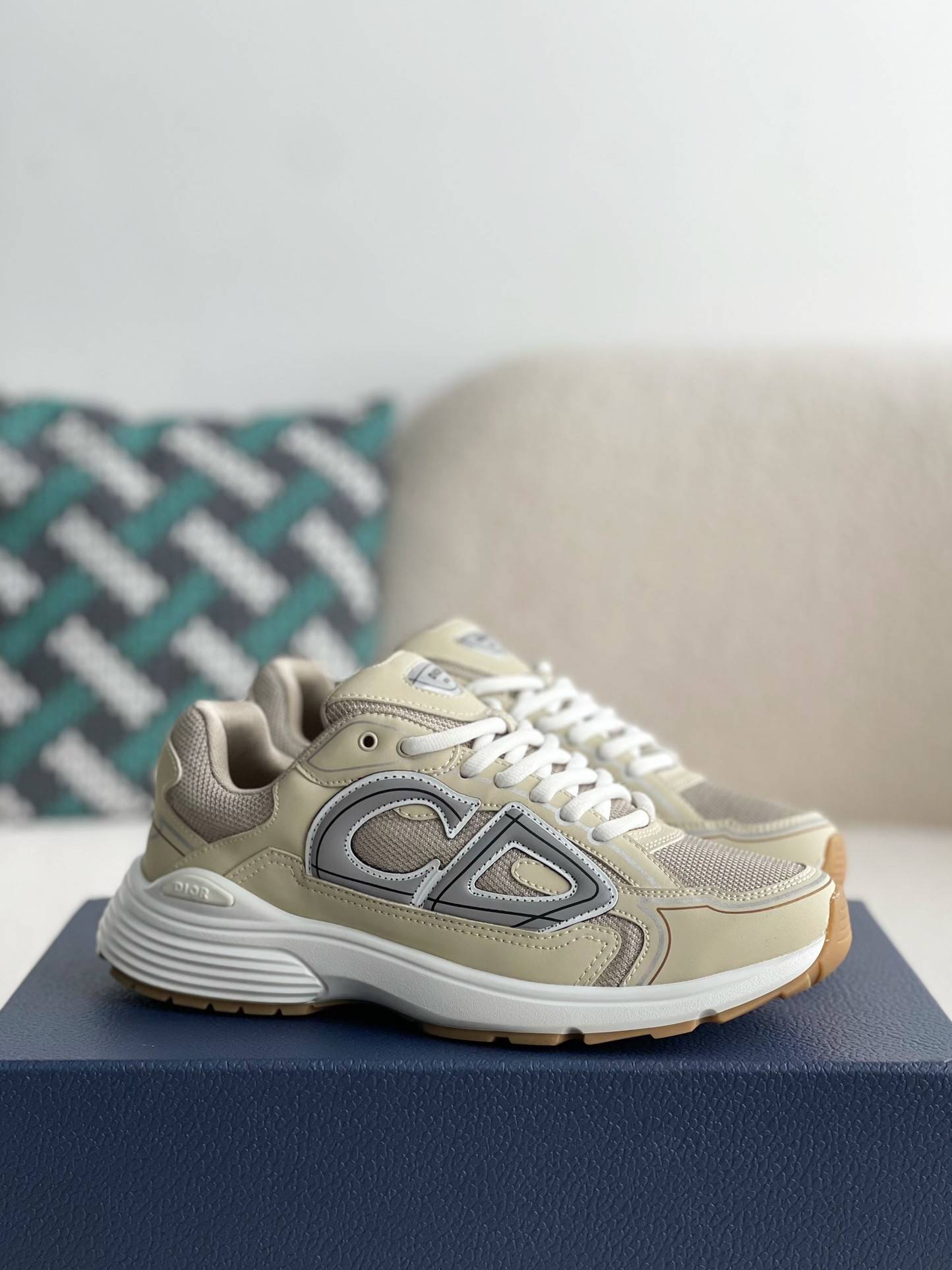 D*OR B30 New Sneaker