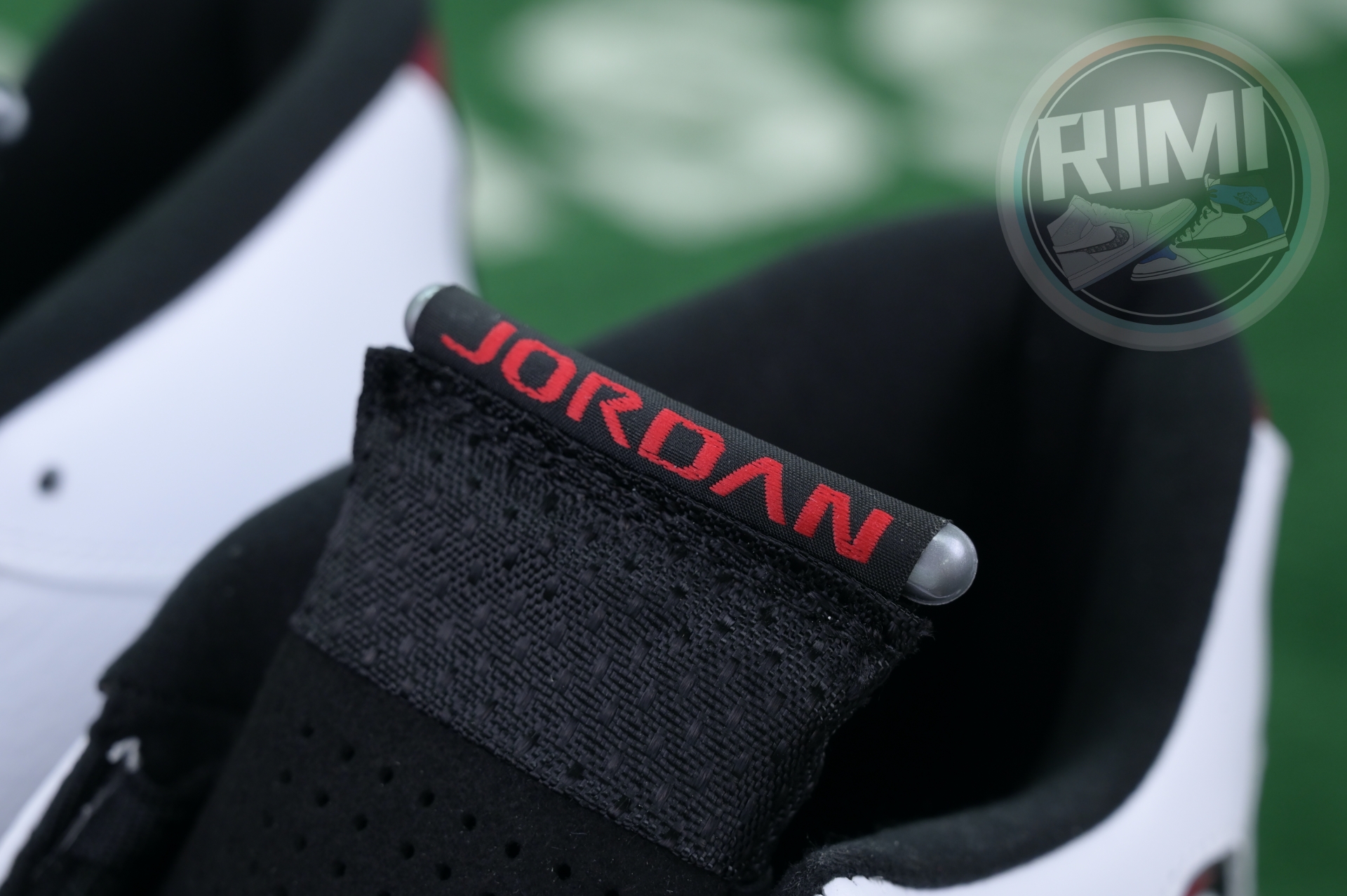 Jordan 14 Retro Black Toe (2024) 487471-160