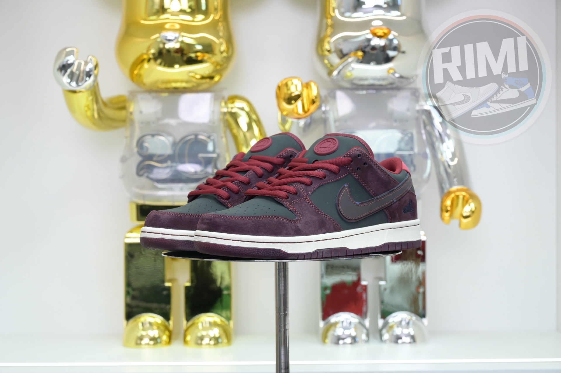 RIOT Skateshop x Nike SB Dunk Low