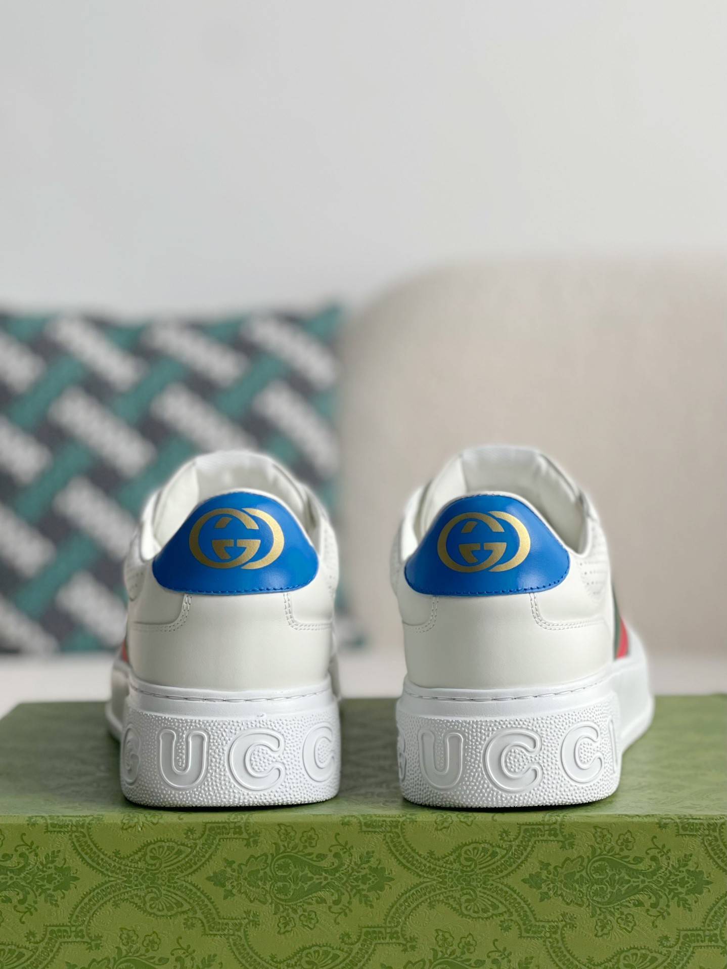 GU*ISneakers Cowhide