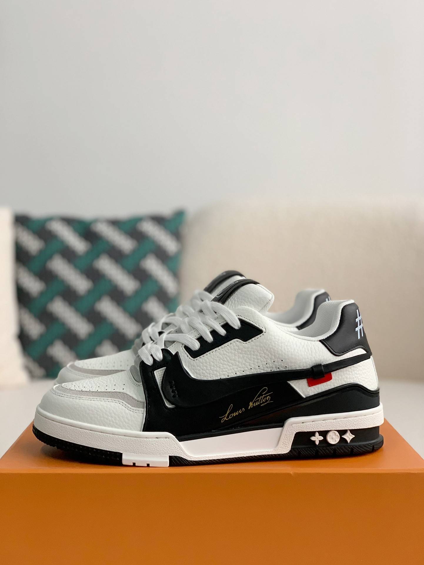 Nike x L*V Trainers Sneakers