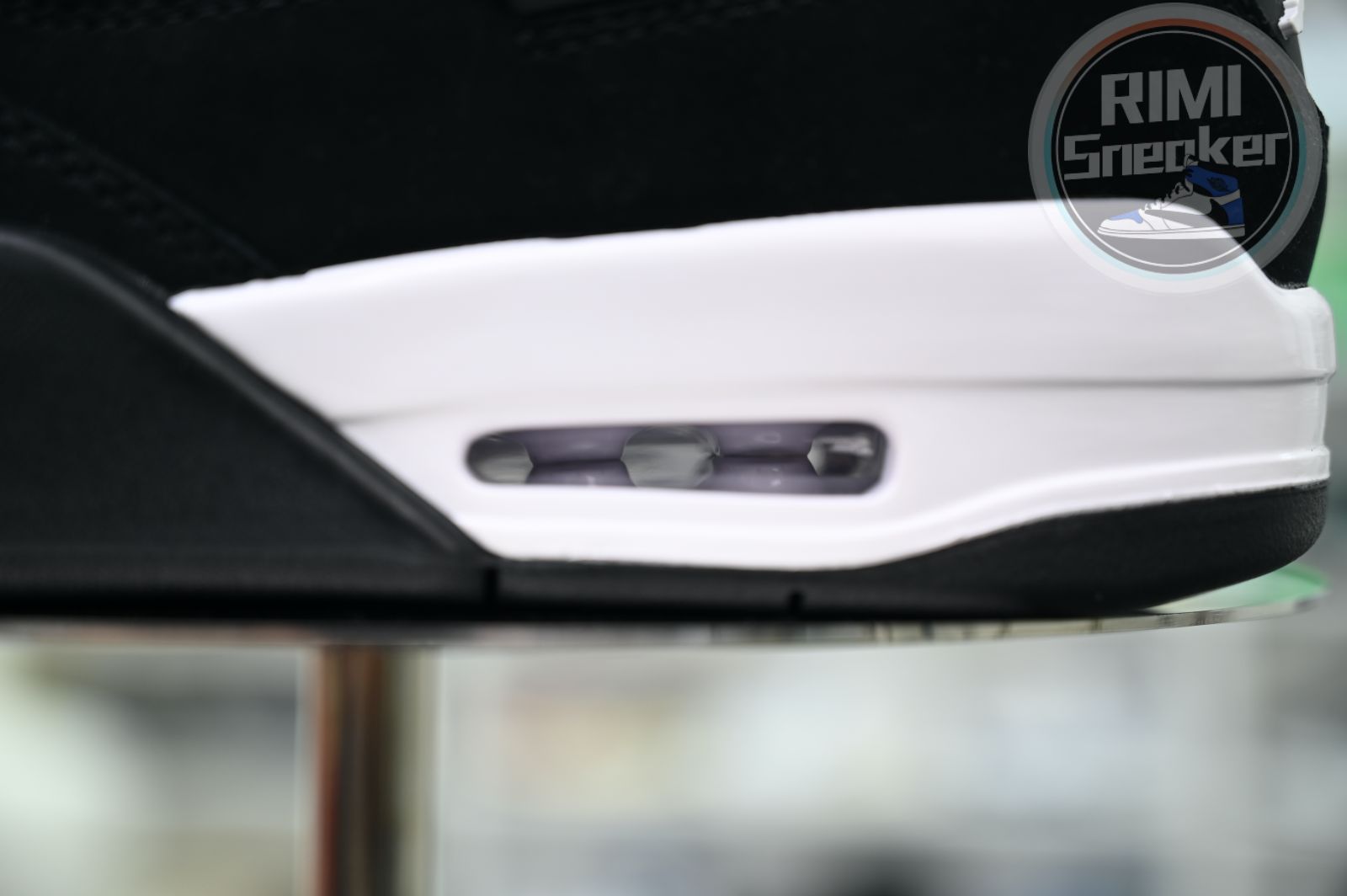 Jordan Air Jordan 4 Retro "White Thunder"