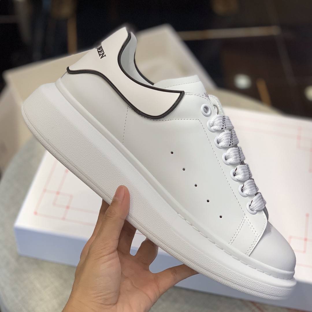 Alexander McQueen MQ  white film tail Sneakers