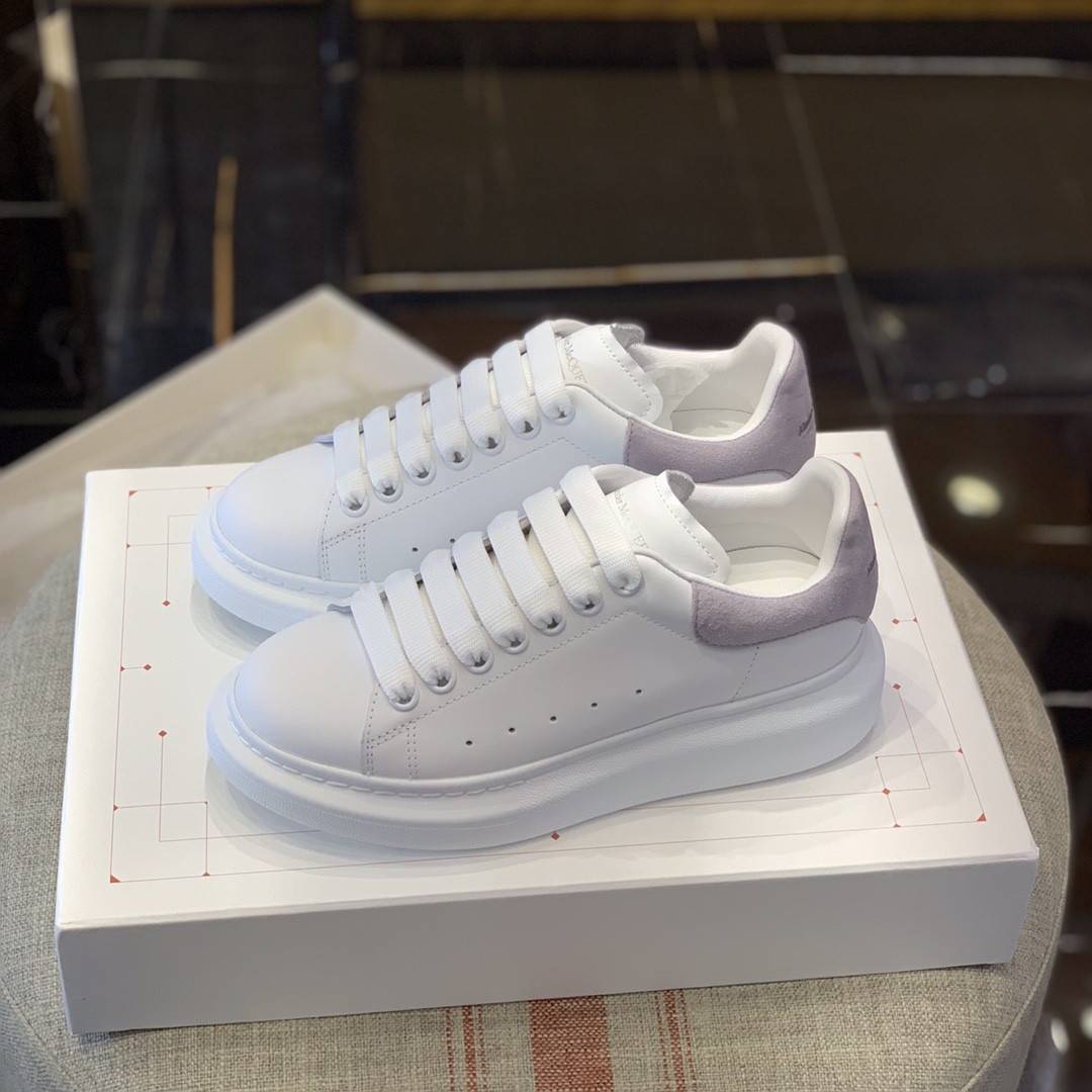 Alexander McQueen MQ Light gray veL*Vet tail Sneakers