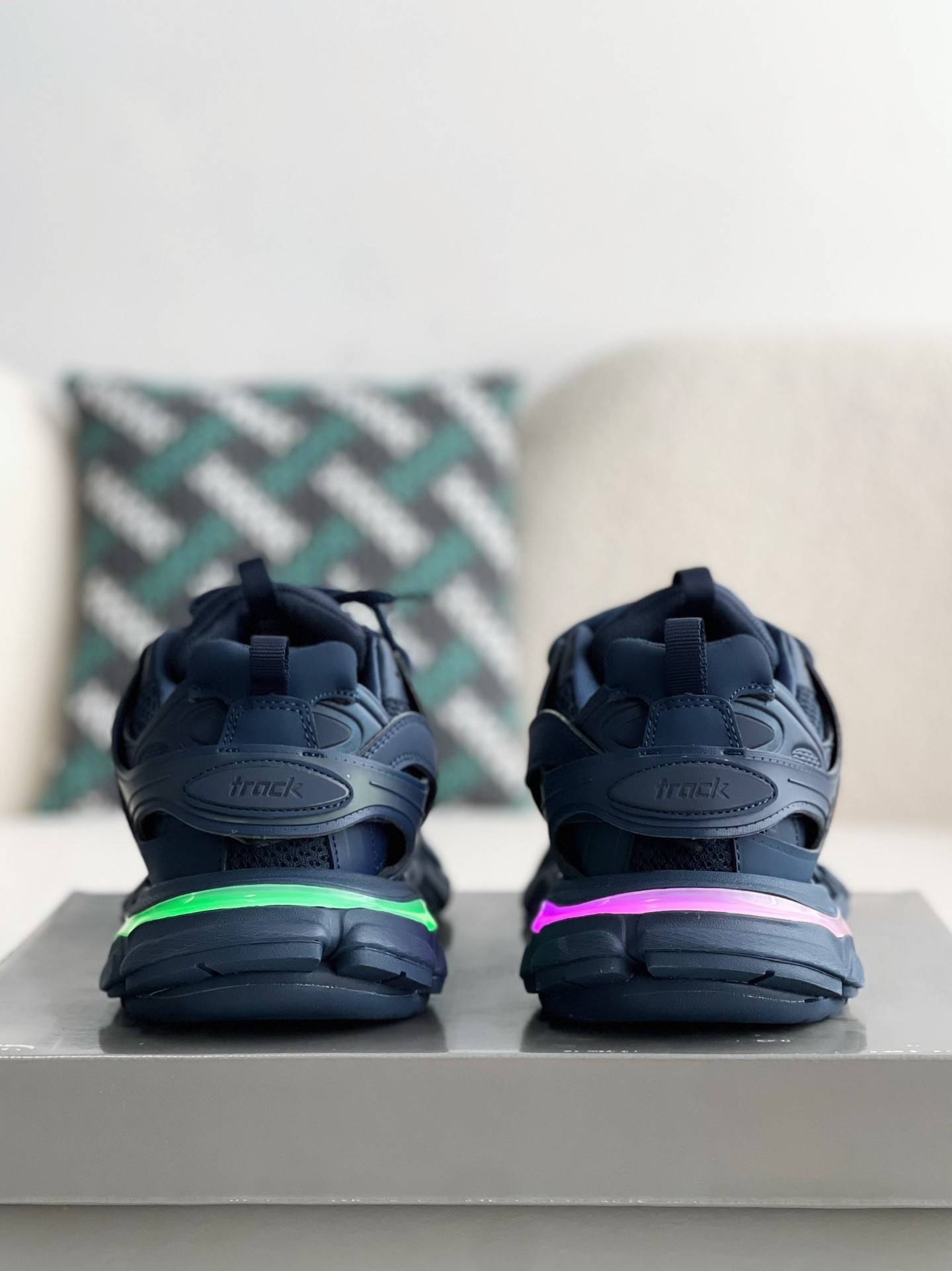 BLCG Track 1.0 track led Trainers