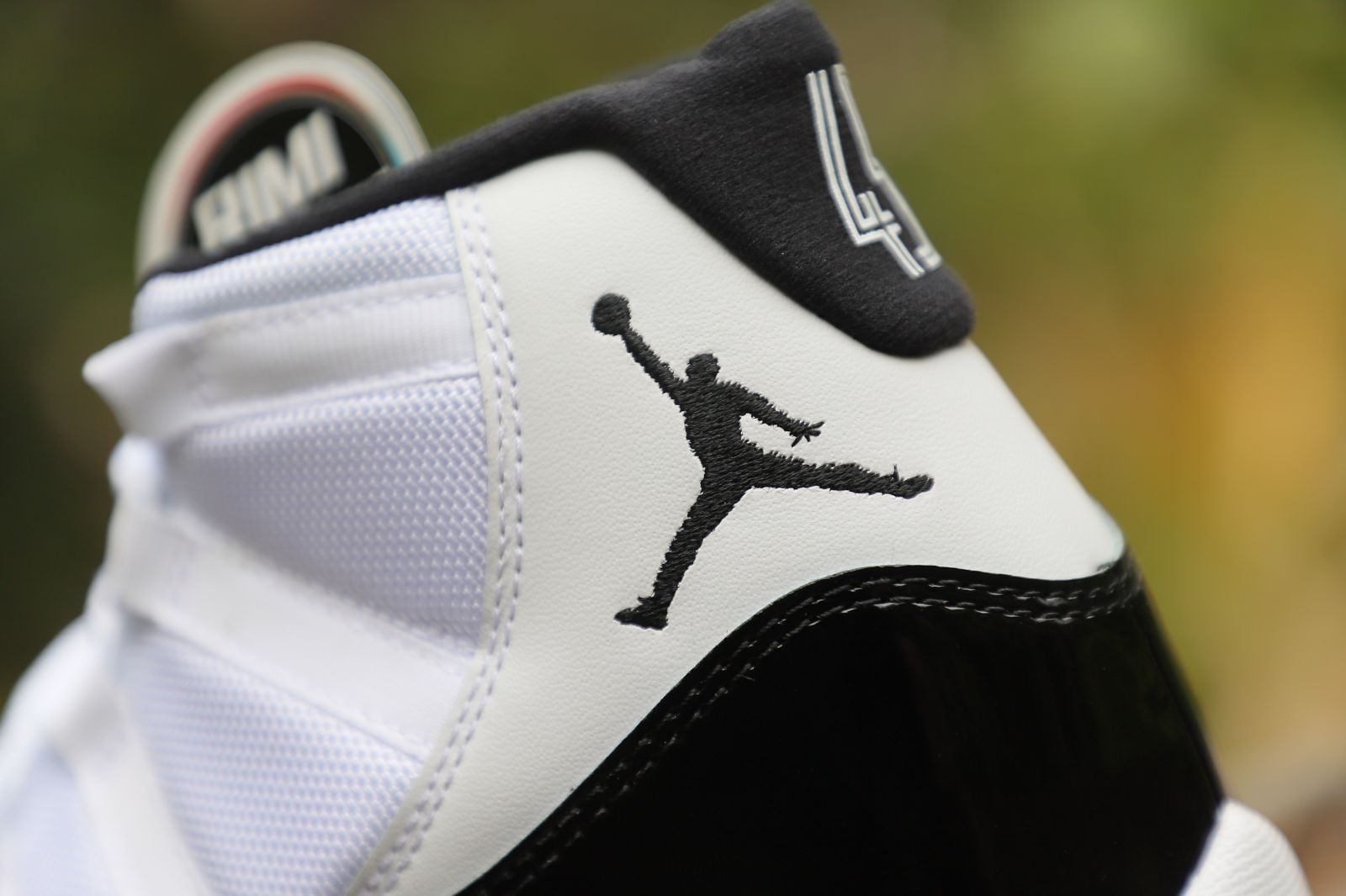 Jordan 11 Retro Concord (2018) 378037-100