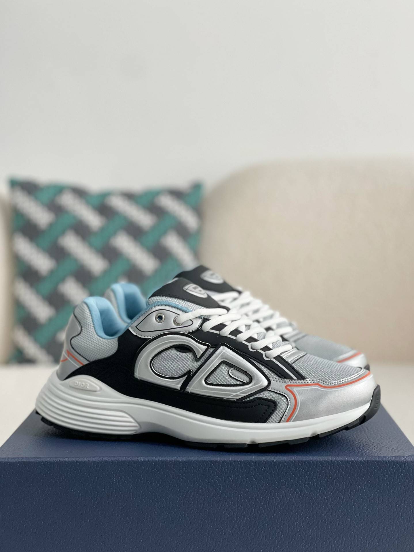 D*OR B30 New Sneaker