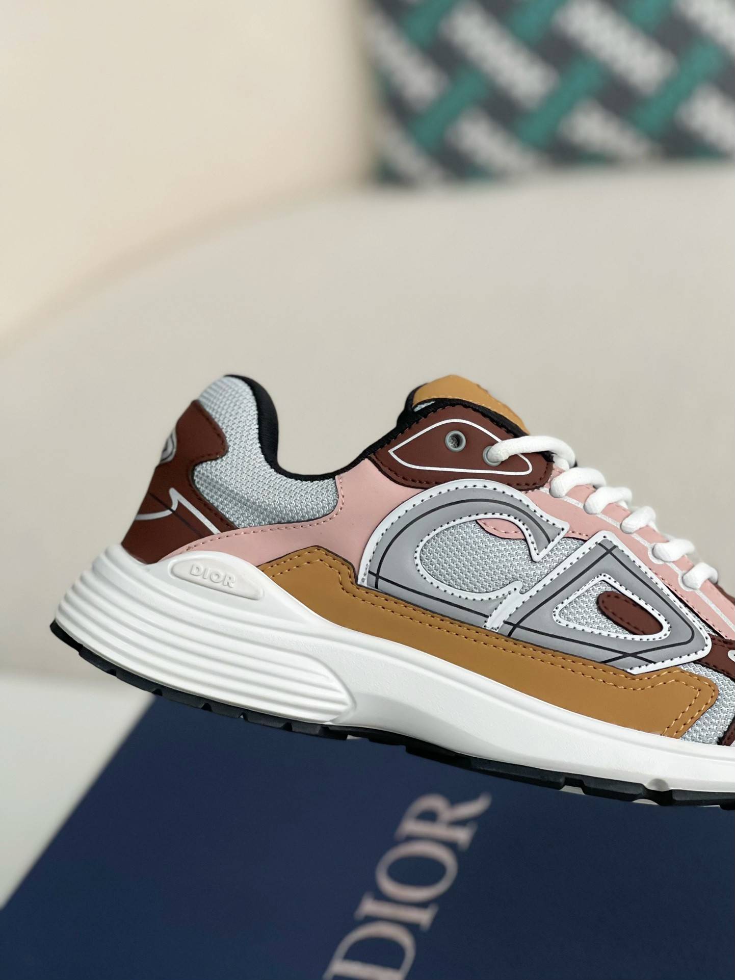 D*OR B30 New Sneaker