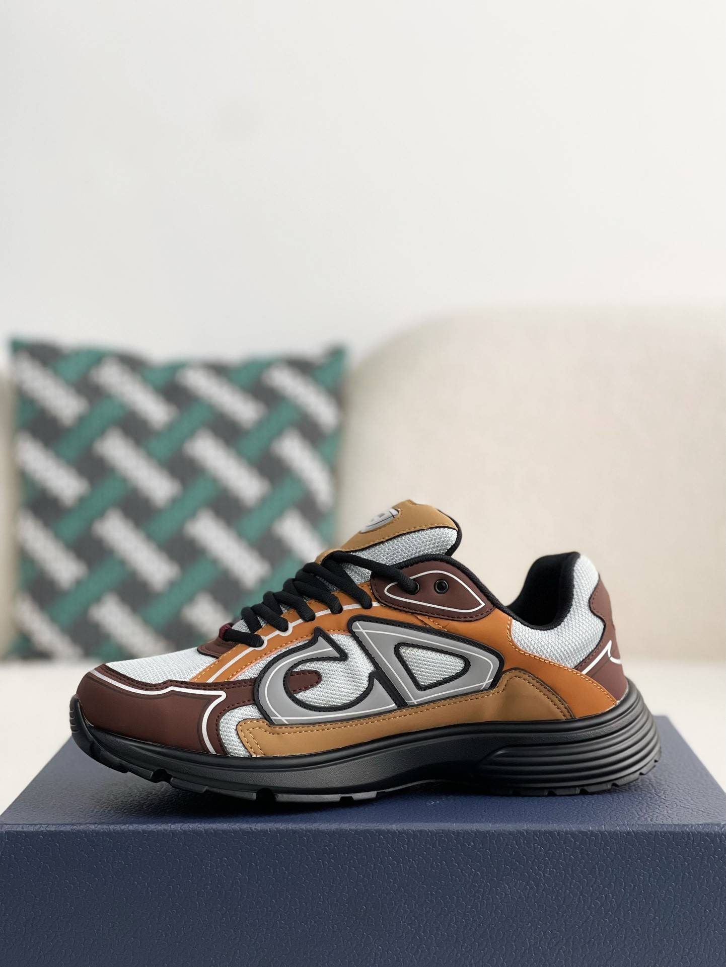 D*OR B30 New Sneaker