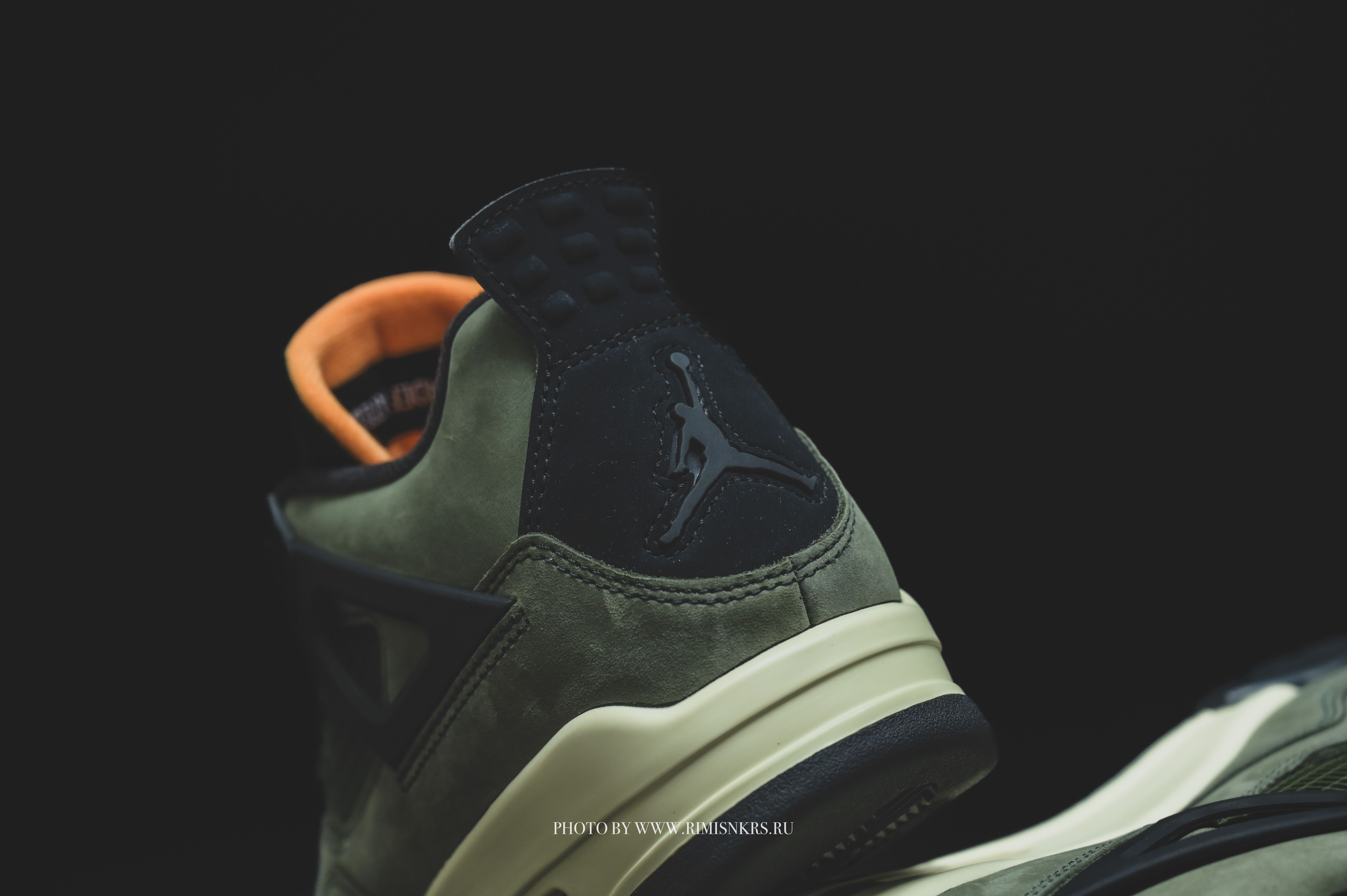 UNDEFEATED x Jordan Air Jordan 4 Retro UNDFTD
