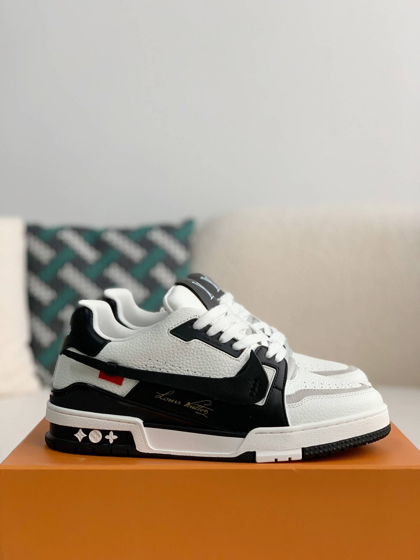 Nike x L*V Trainers Sneakers