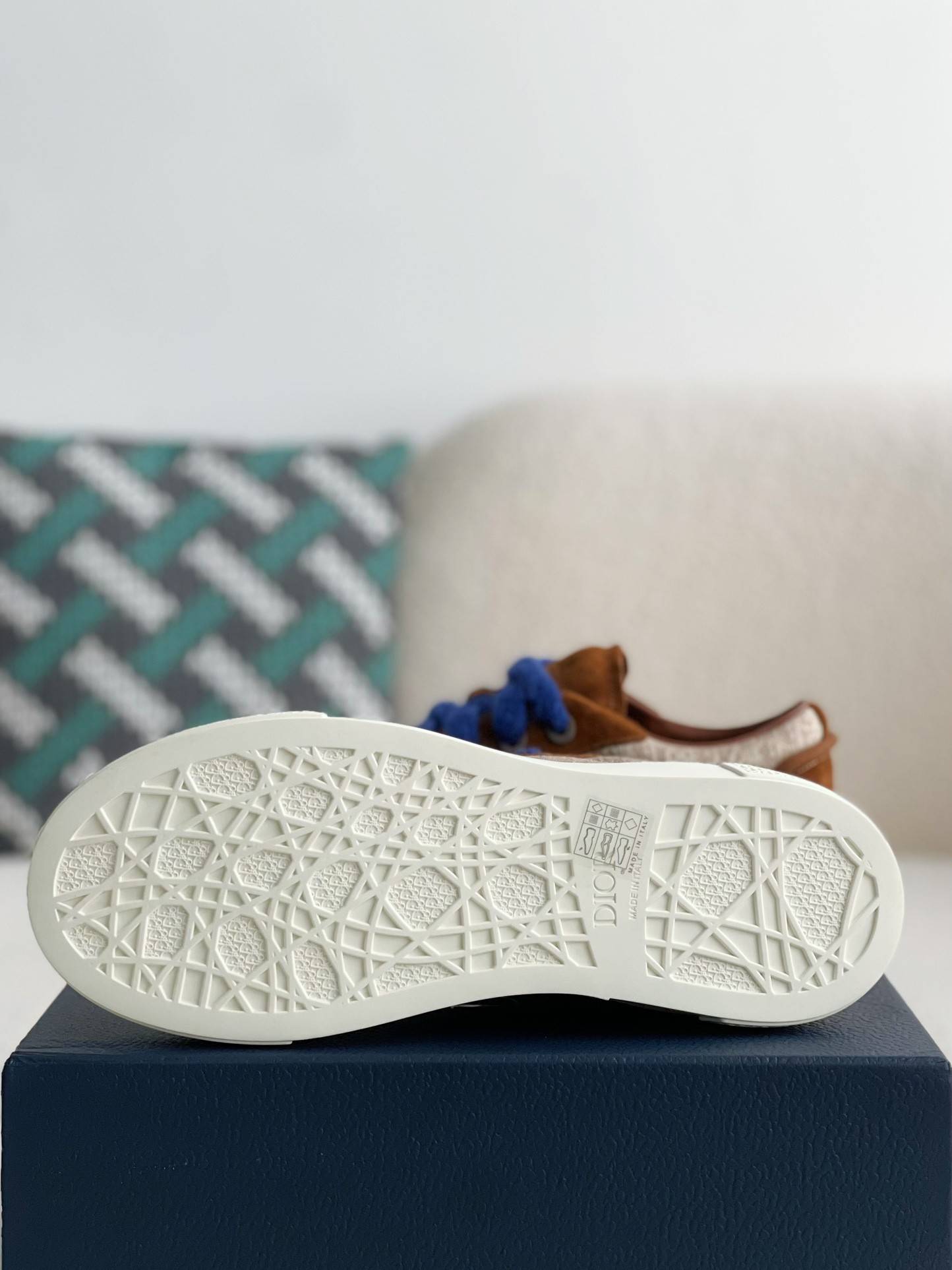 D*OR New B33 Sneaker