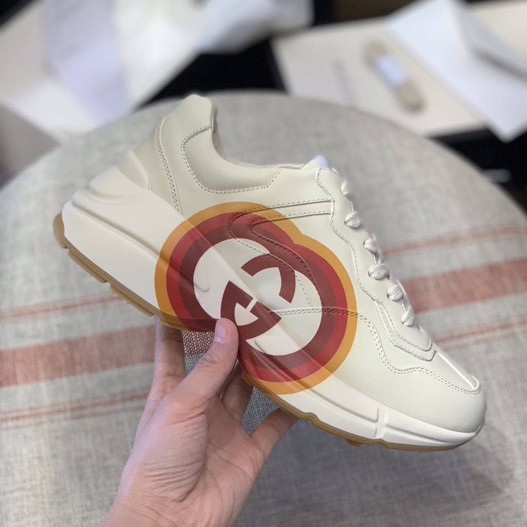 GU*IRetro Clunky Sneaker