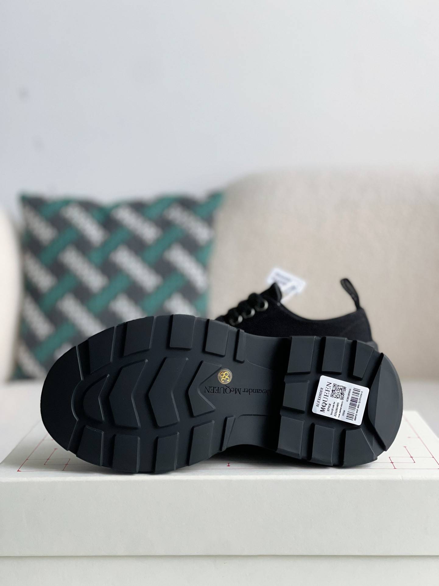 Alexander McQueen  Sneakers