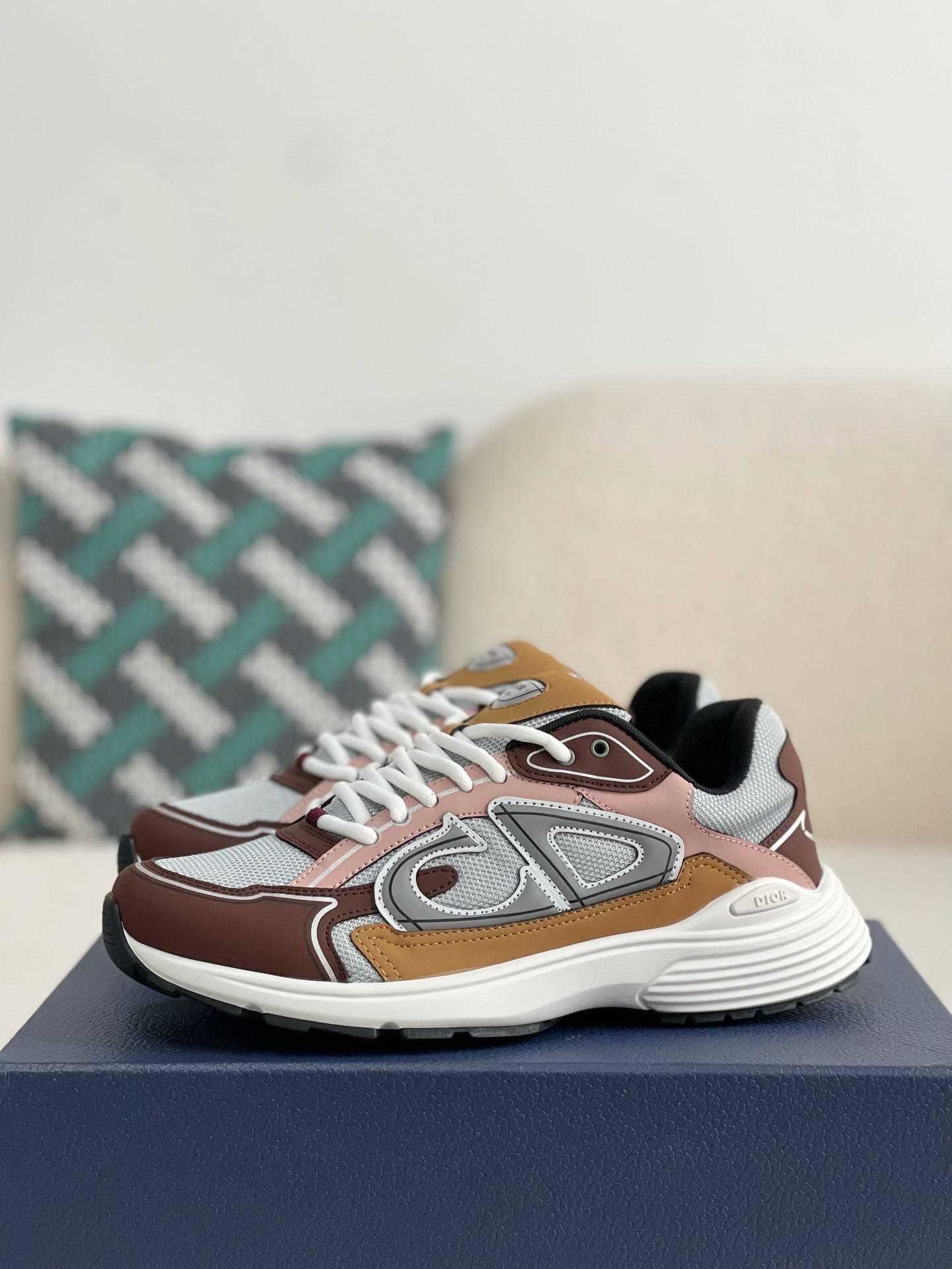 D*OR B30 New Sneaker