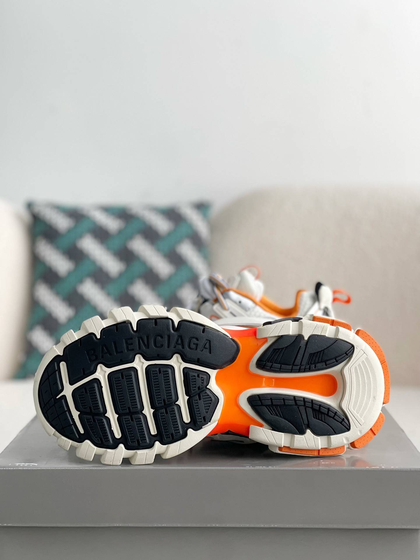 BLCG Track 1.0 track led Trainers