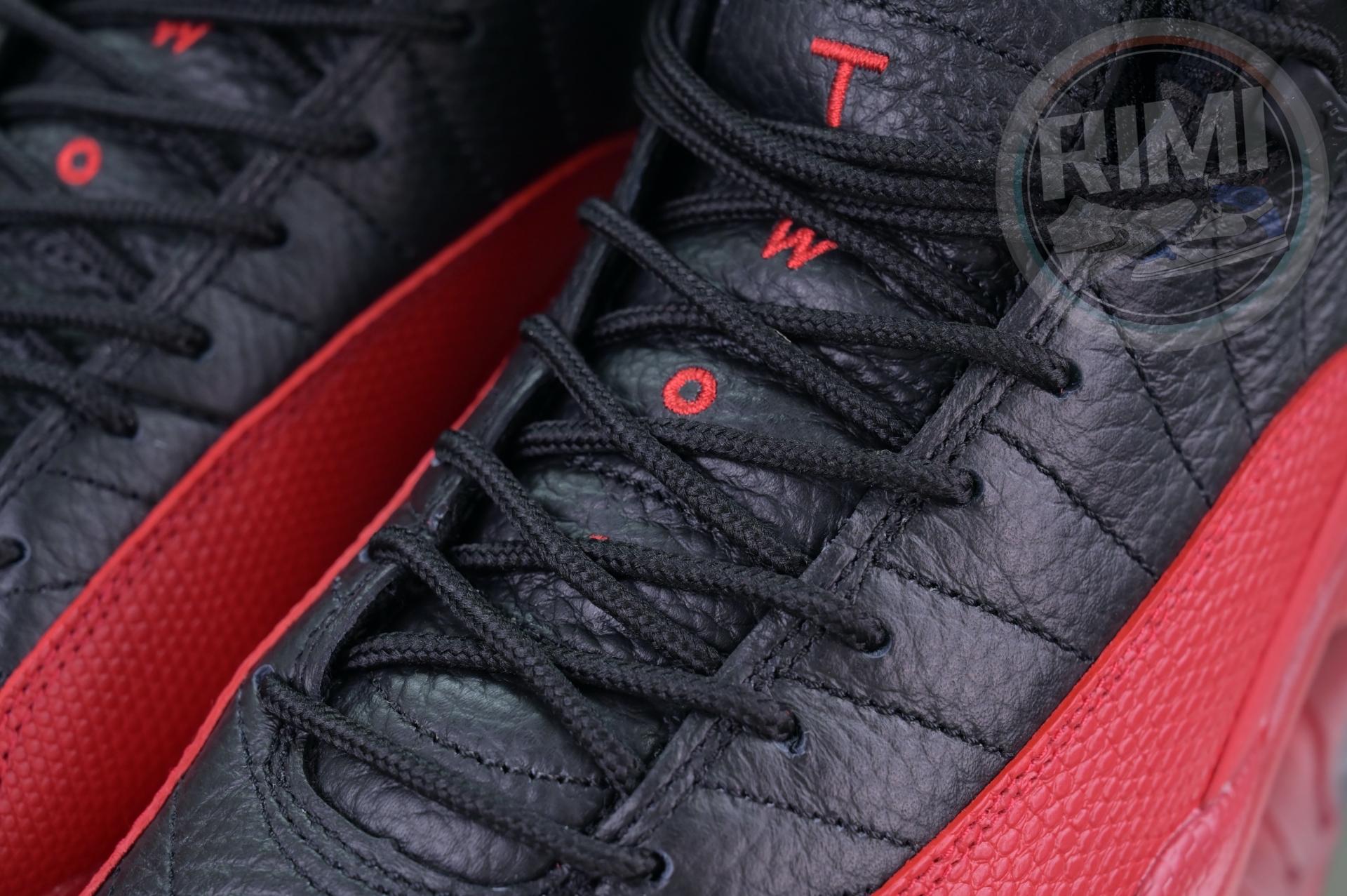 Air Jordan 12 Flu Game 2025 CT8013 002