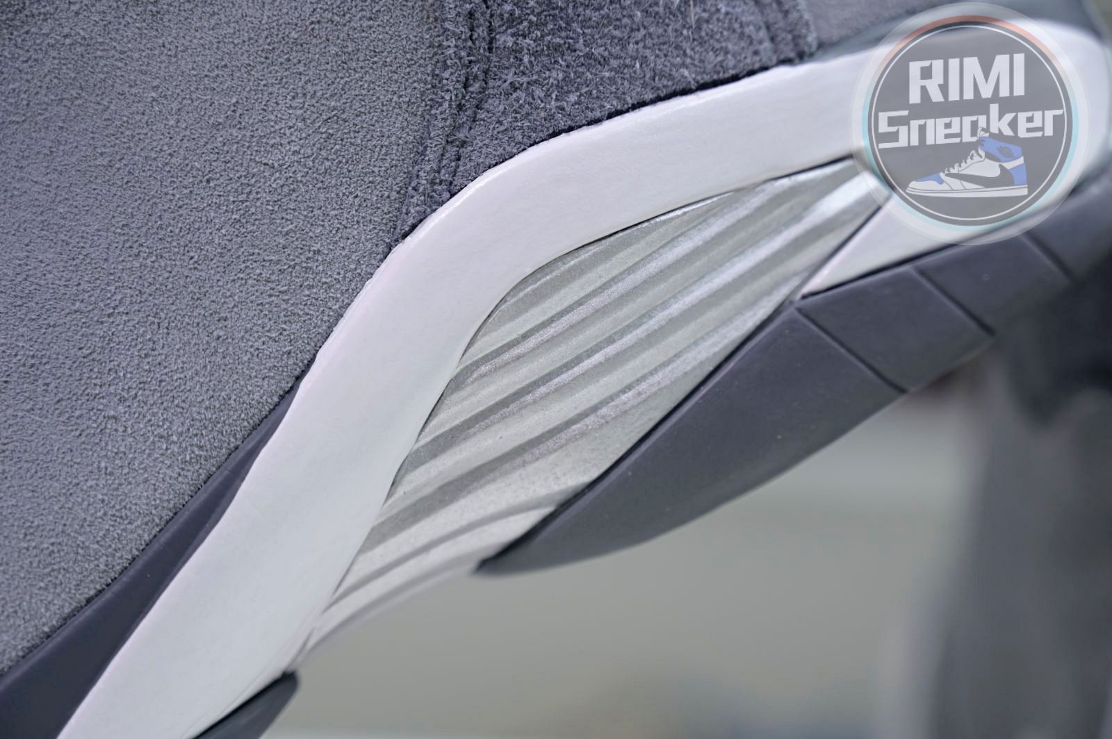 Jordan 14 Retro Flint Grey FJ3460-012