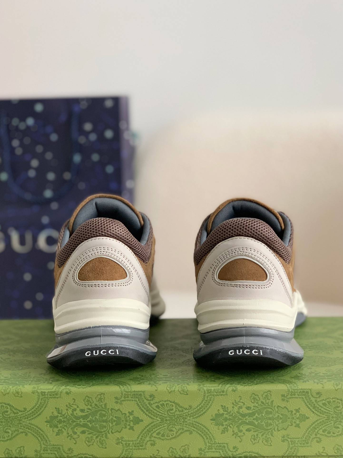 GU*IRun Series Sneakers