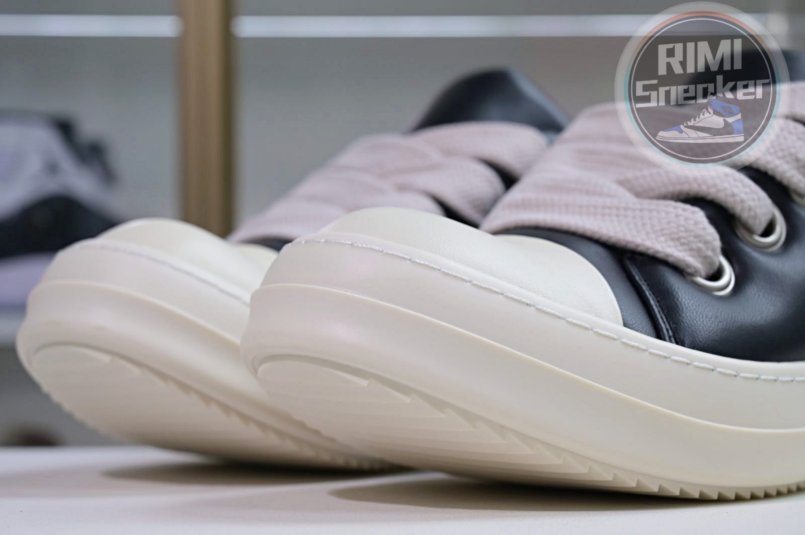 Rick Owens Jumbo Laced Padded Low Black Milk