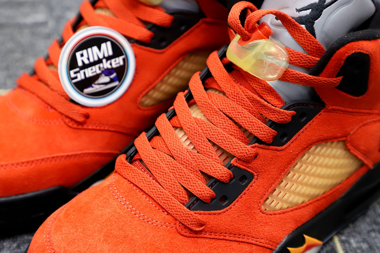 Jordan 5 Retro Dunk on Mars DD9336-800