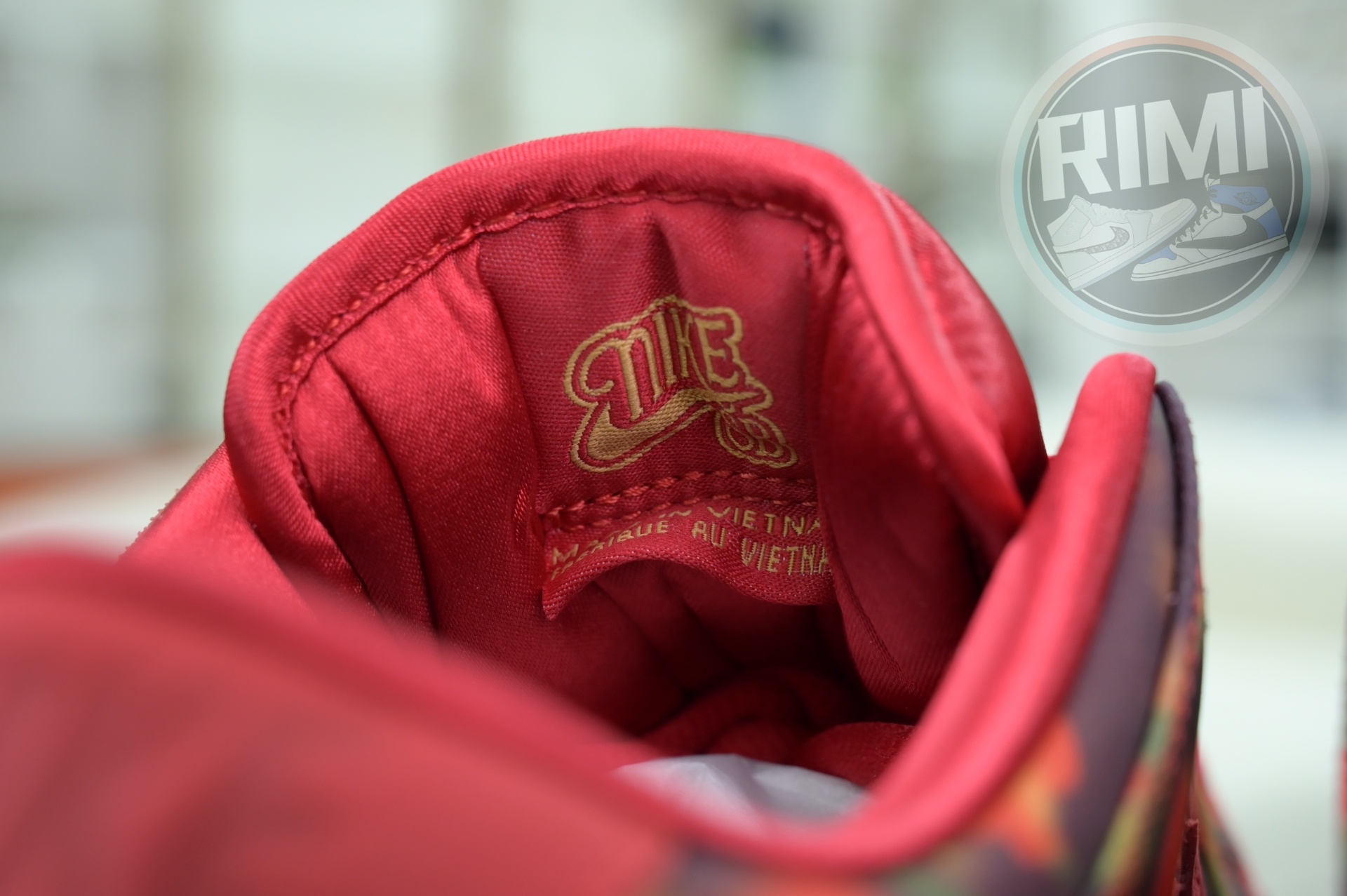 The Wizard of Oz x Nike SBDunk Low“Ruby Slipper”