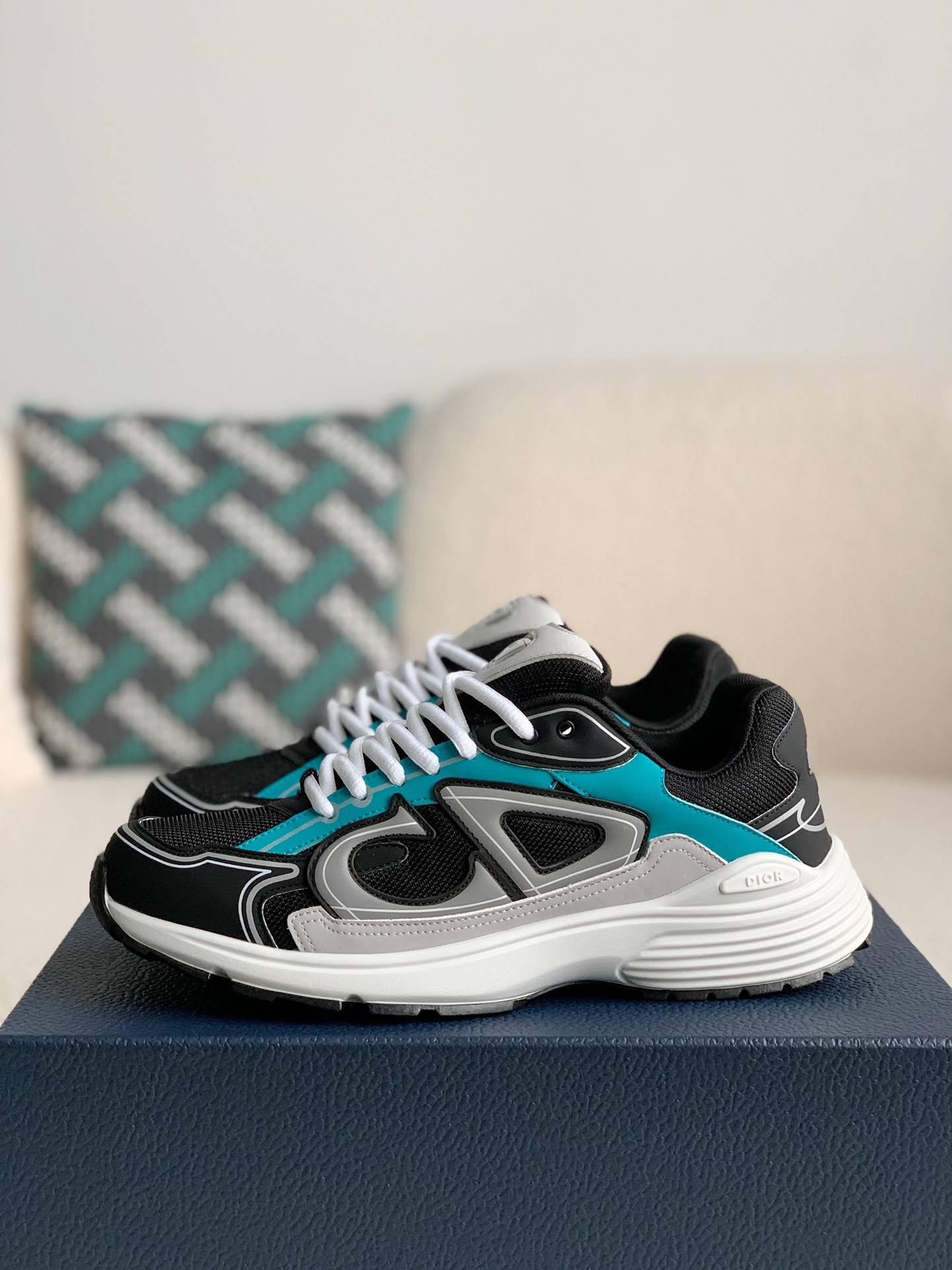 D*OR NEW ARRIVAL B30 Clunky Sneaker