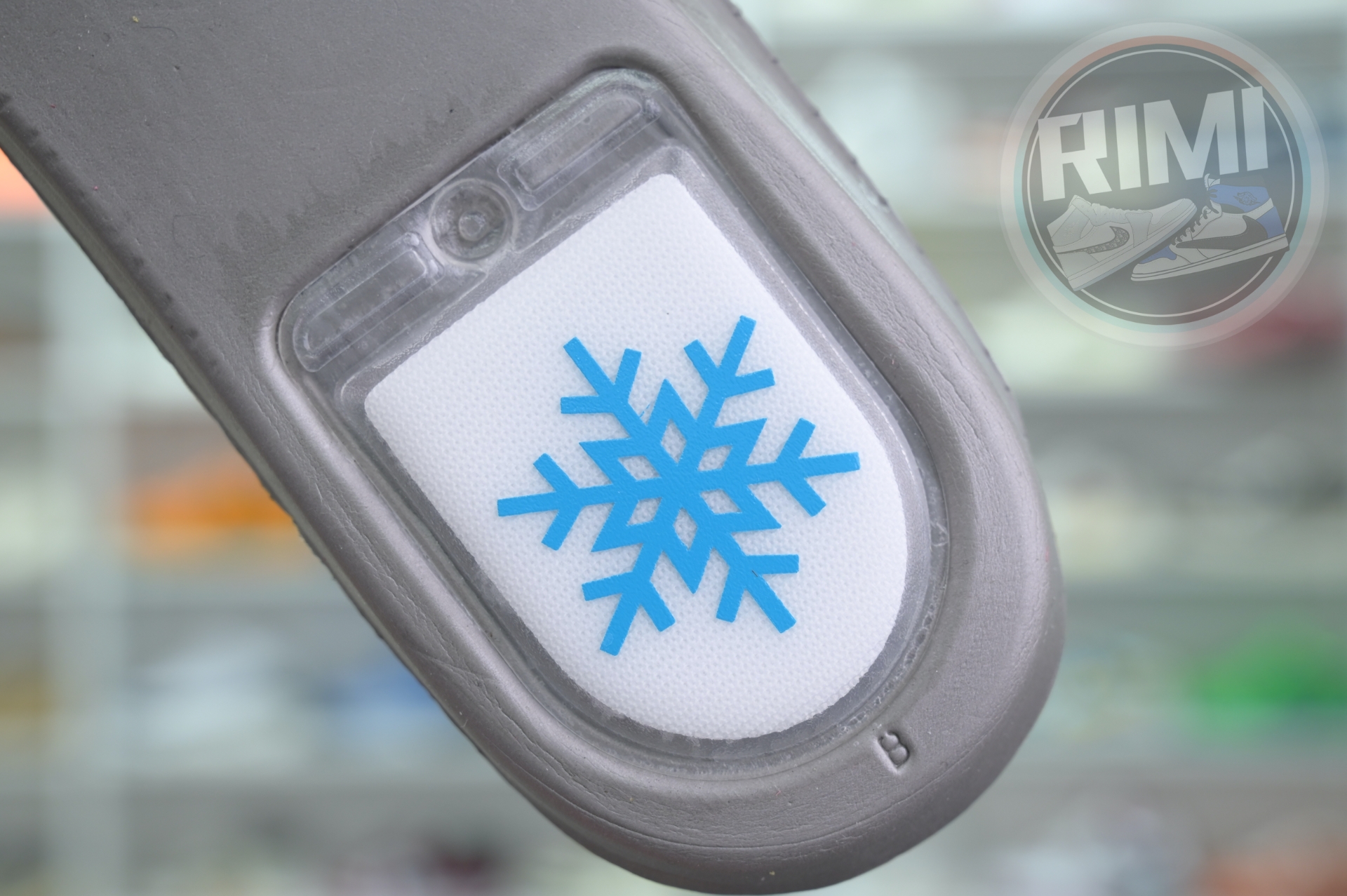 The Wizard of Oz x Nike SBDunk Low“Ruby Slipper”