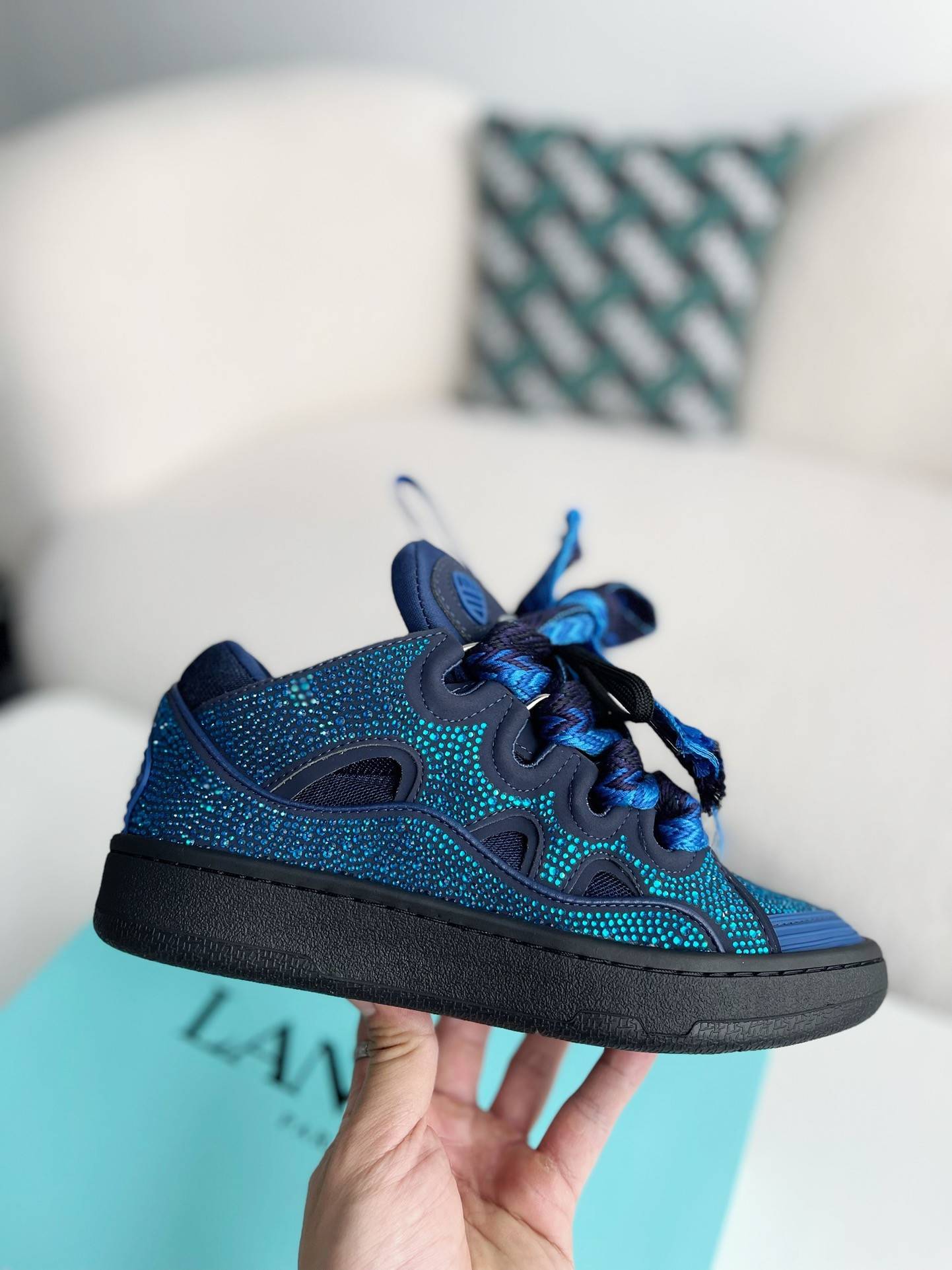 LA*N Sneaker