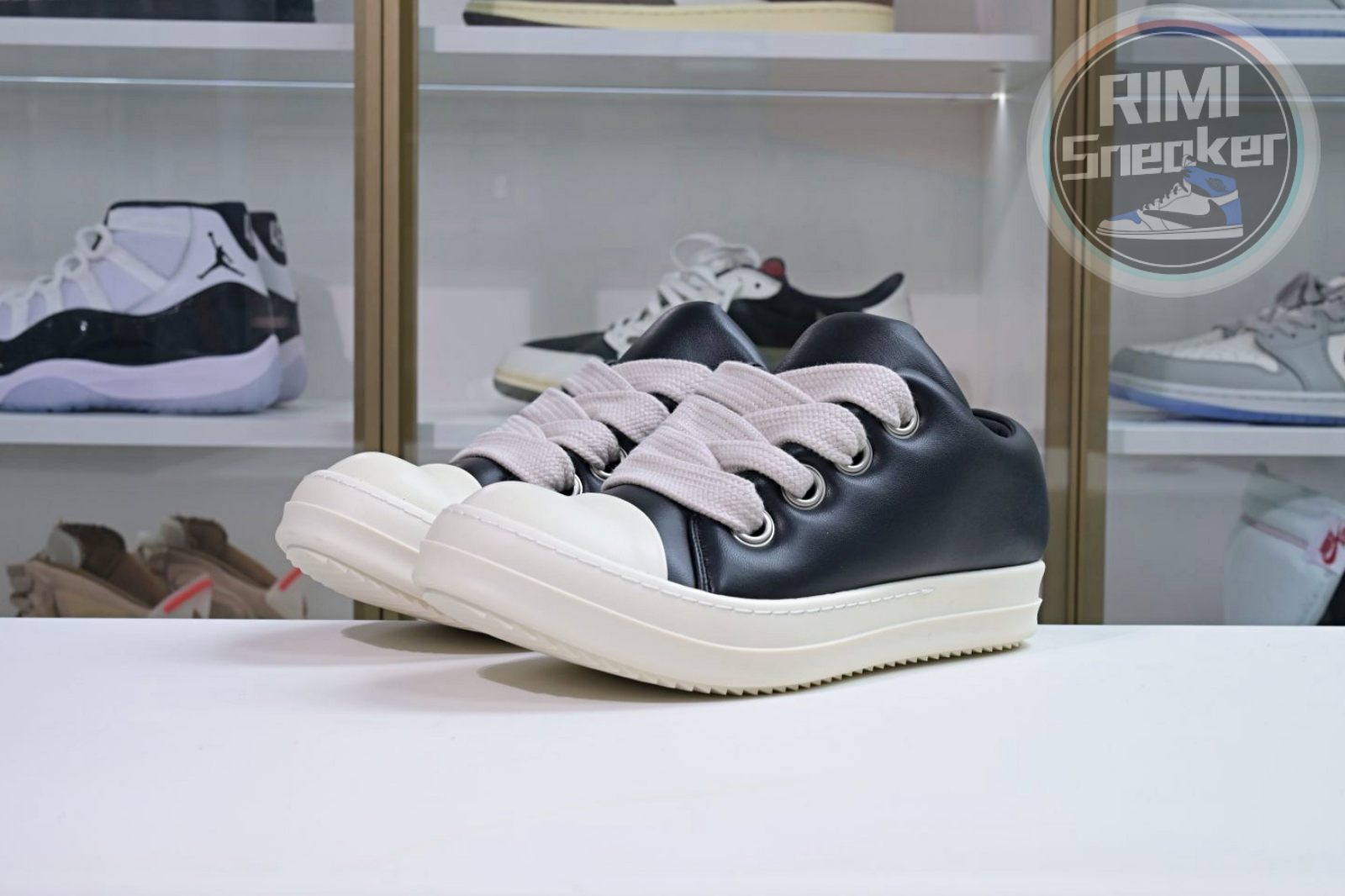 Rick Owens Jumbo Laced Padded Low Black Milk