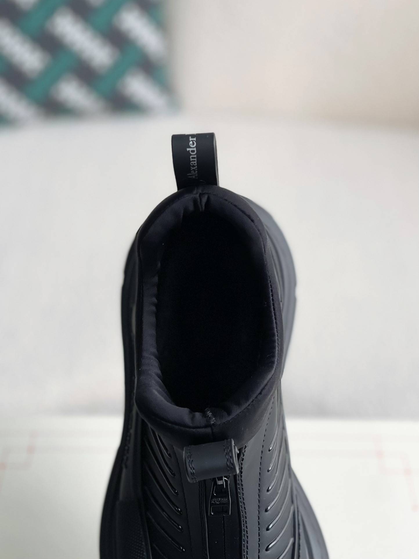 Alexander McQueen  Sneakers