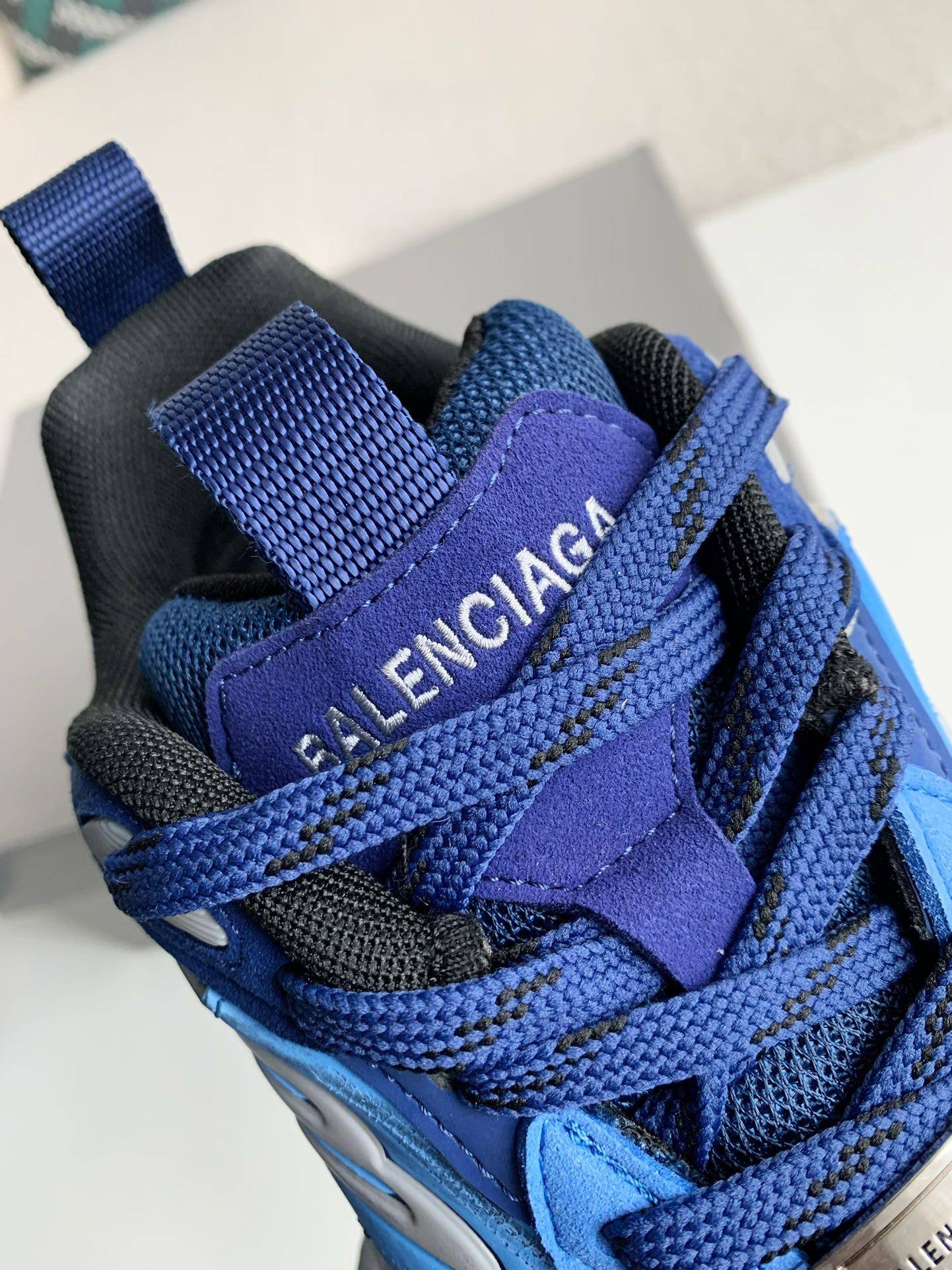 BLCG Runner Sneaker