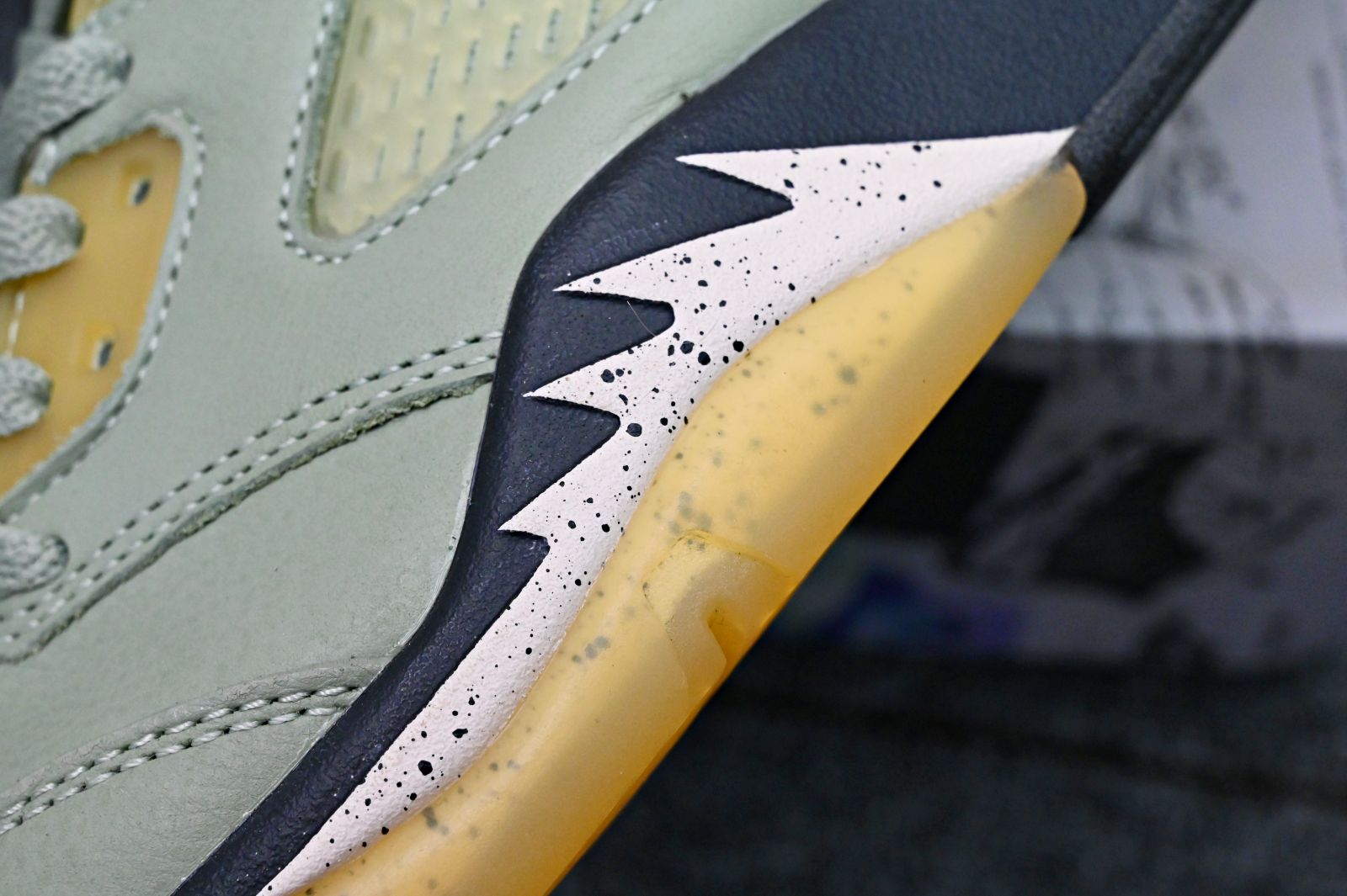 Jordan 5 Retro Jade Horizon DC7501-300