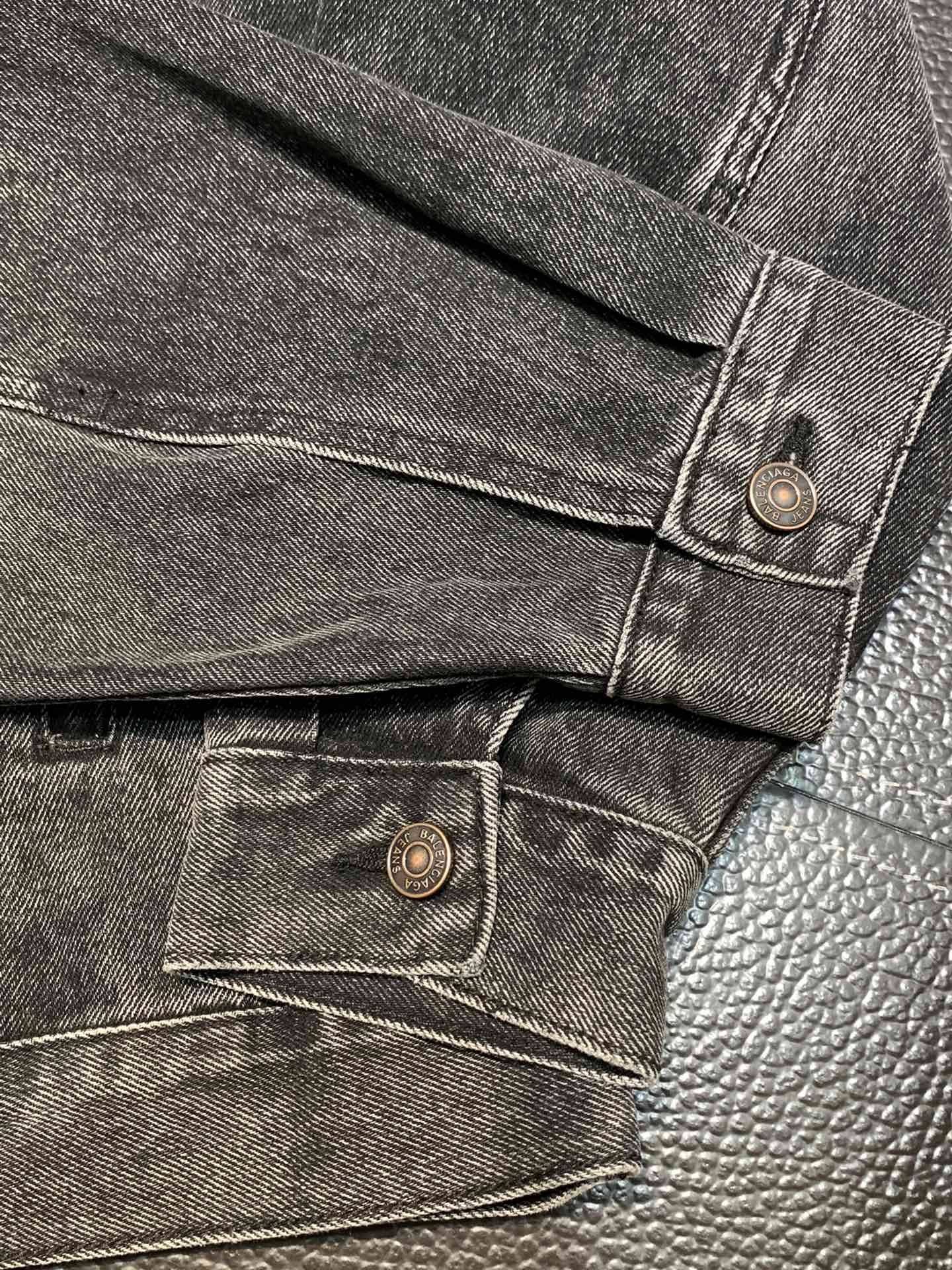 Balenciaga hooded stand collar jacket