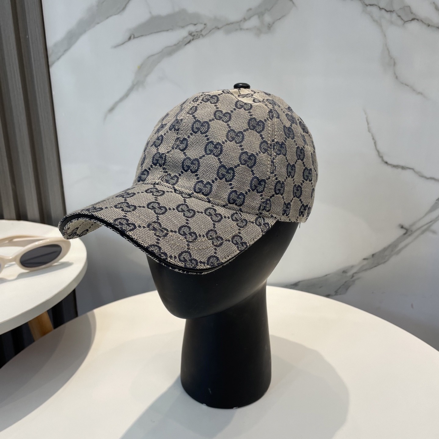 [#4933] G*u*i baseball cap peaked c ap hat