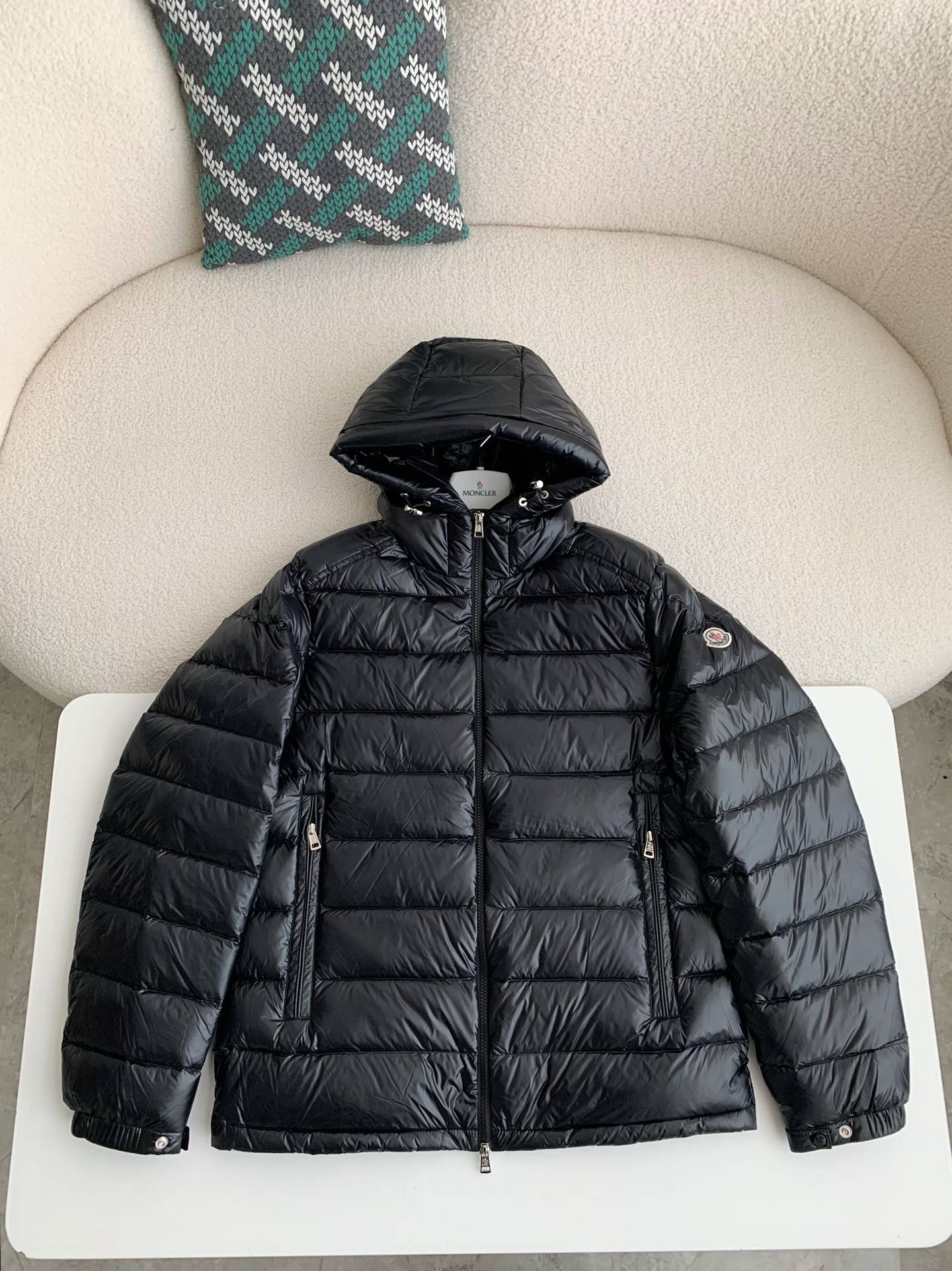 Moncler Short  men''s down jacket