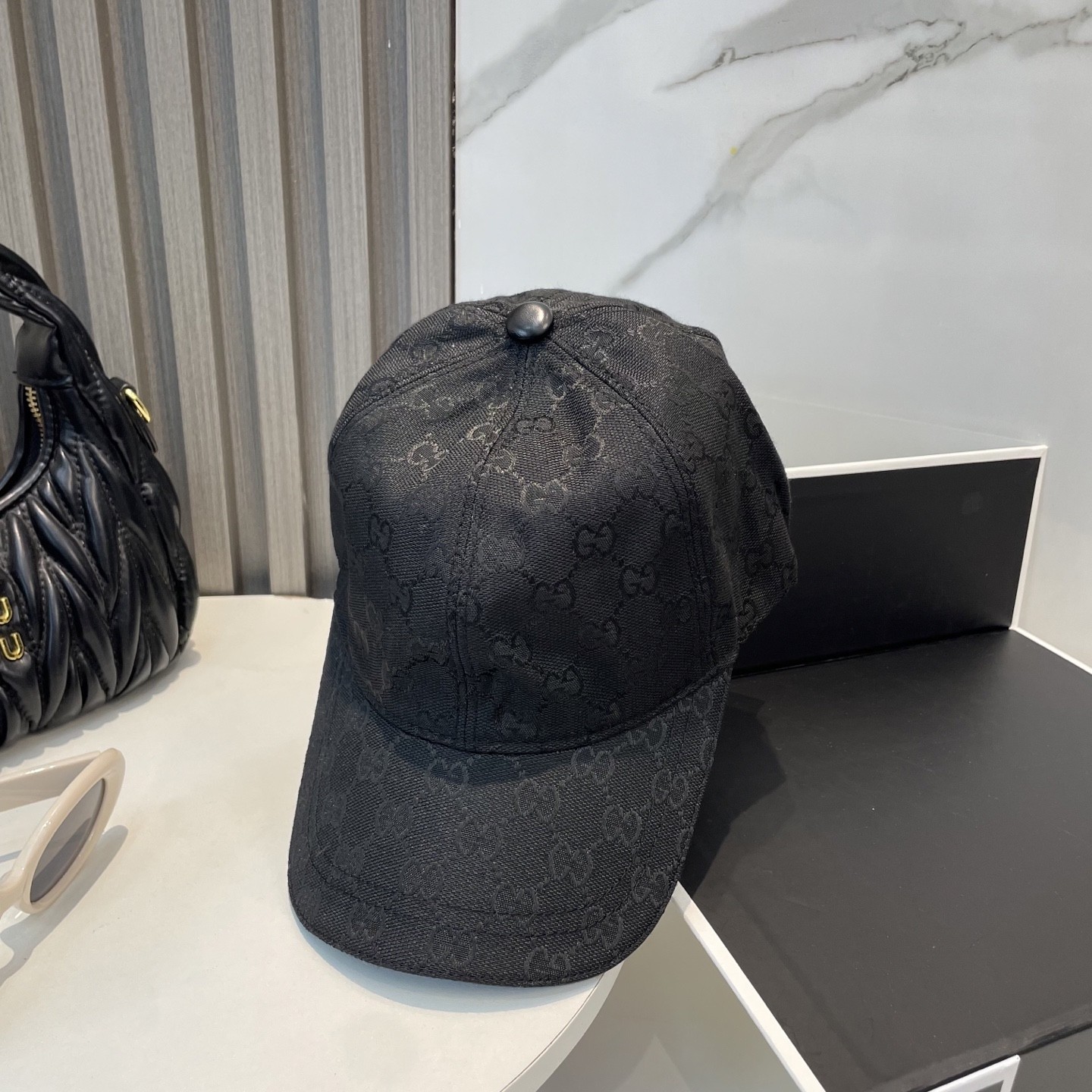 [#4934] G*u*i baseball cap peaked c ap hat