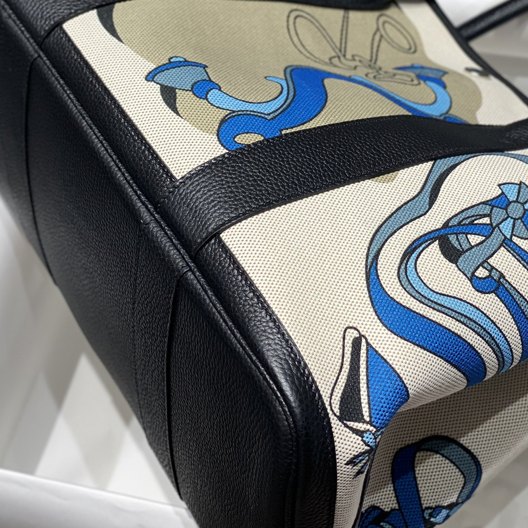 Hermes painted graffiti French fjord imported original cowhide wax thread sewing master craft painted canvas 36*30cm