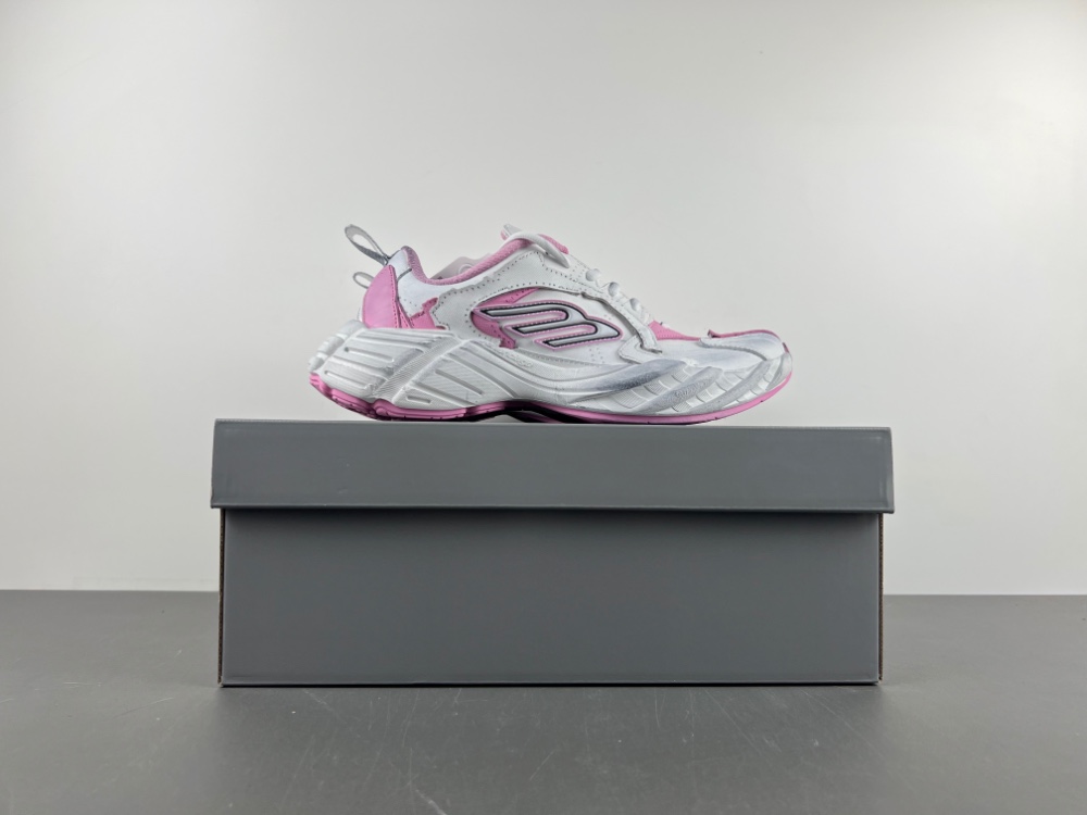 Balenciaga Runner Sneaker 825418 WDWTS 5191