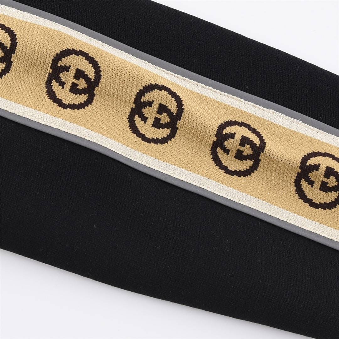 G*u*i men’s and women’s hoodies