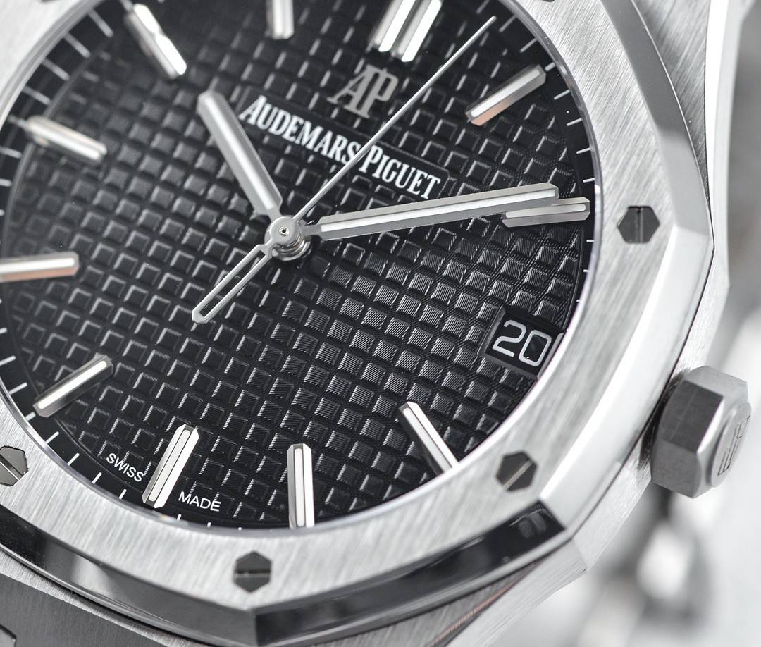 Audemars Piguet Royal Oak 15500 Series Men