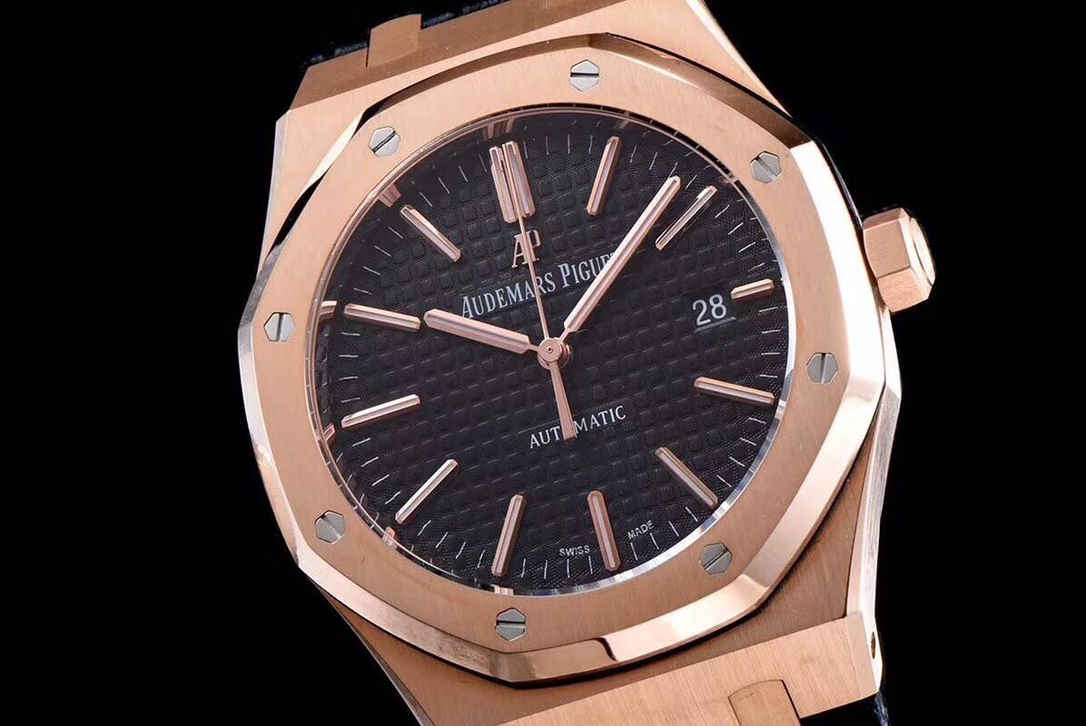 Audemars Piguet Royal Oak 15400 Series Men