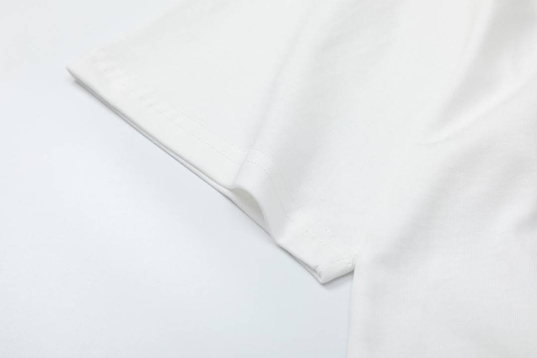 G*u*i  23ss double g vertical stripe foam printed t-shirt